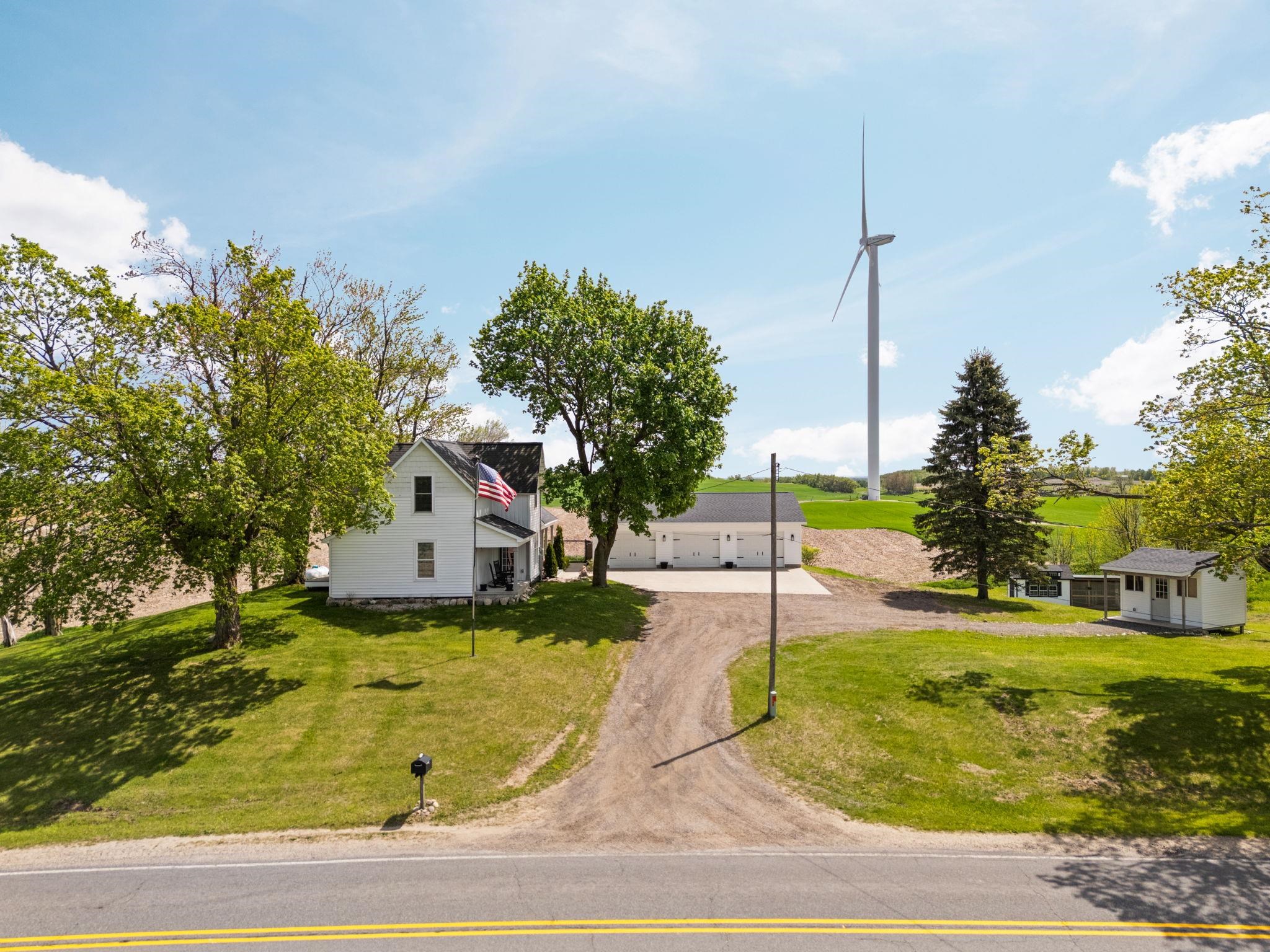 9103 W County Line