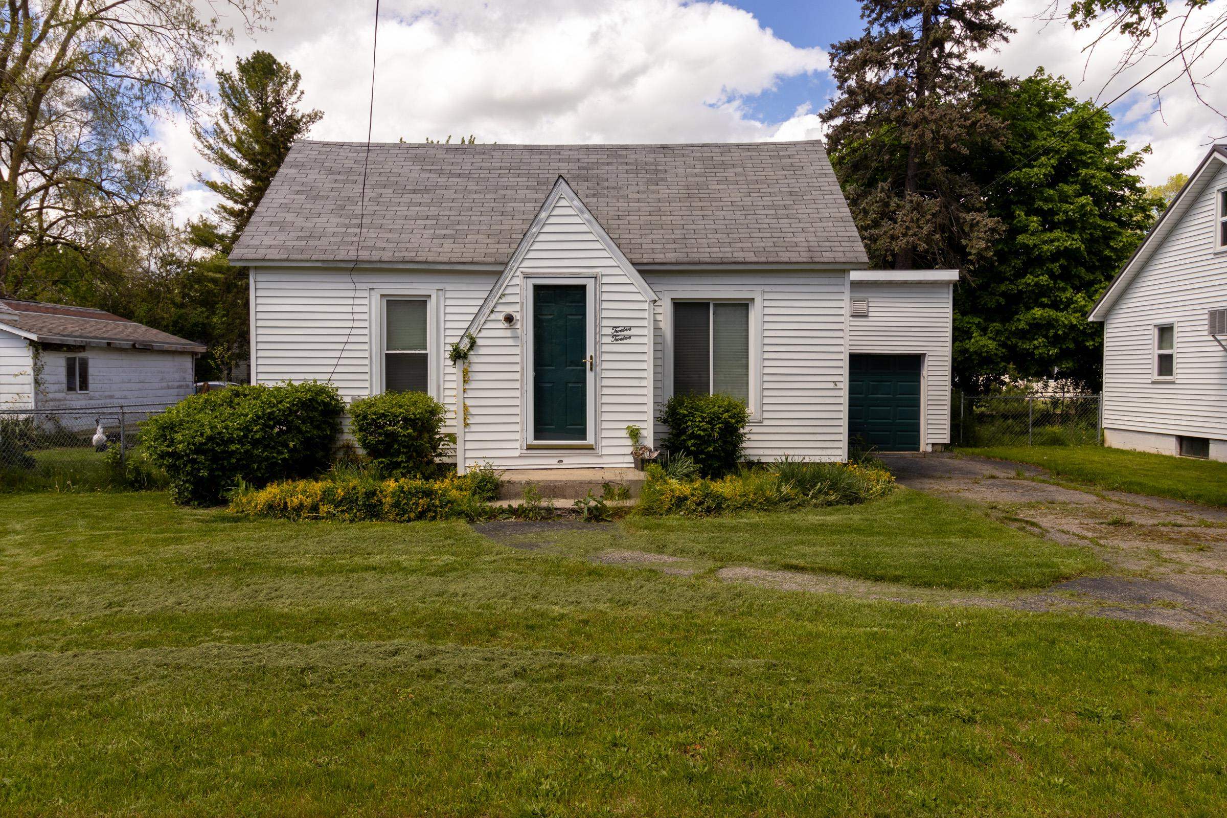 1212 Boulton