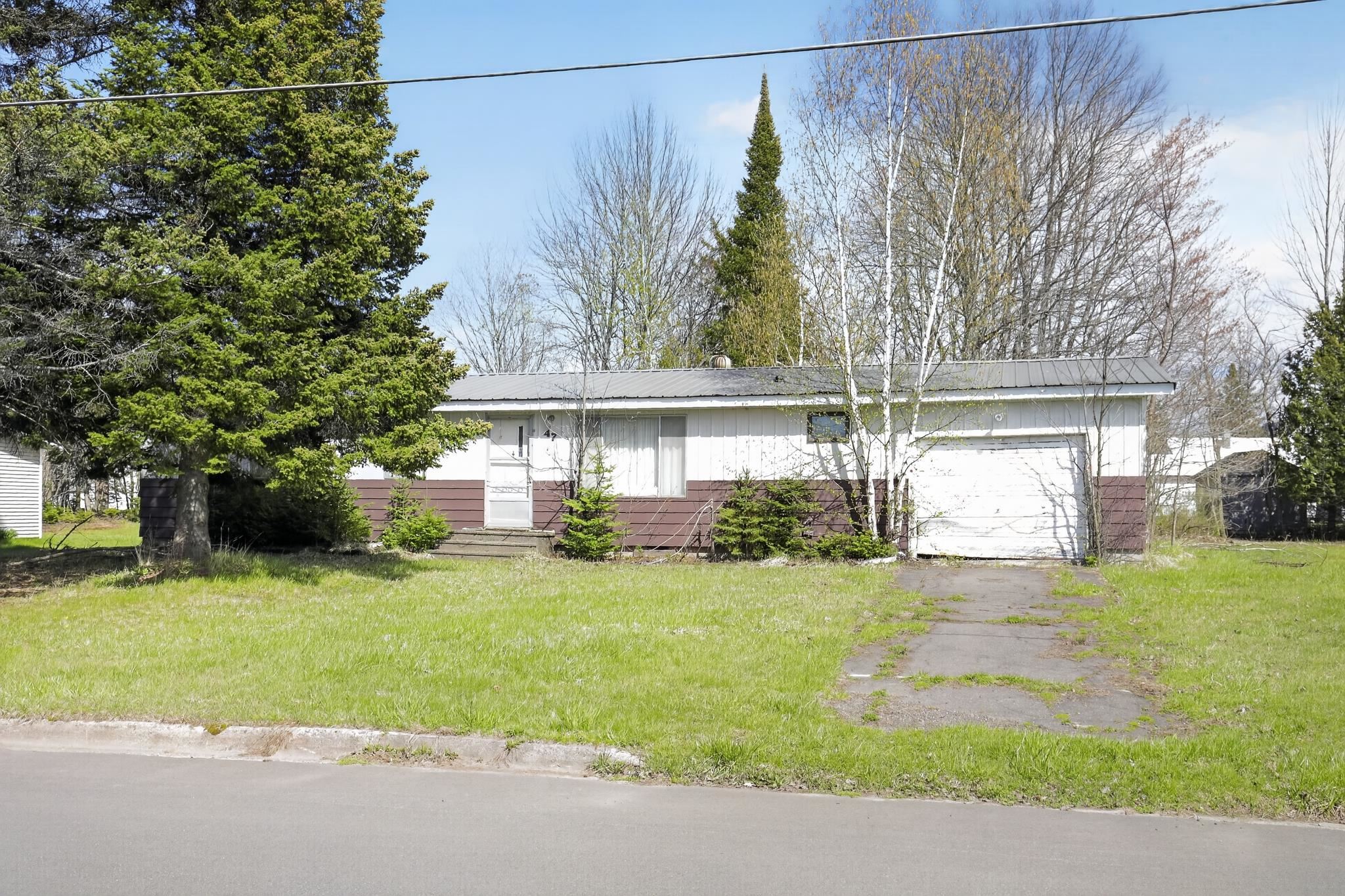 47 Hemlock