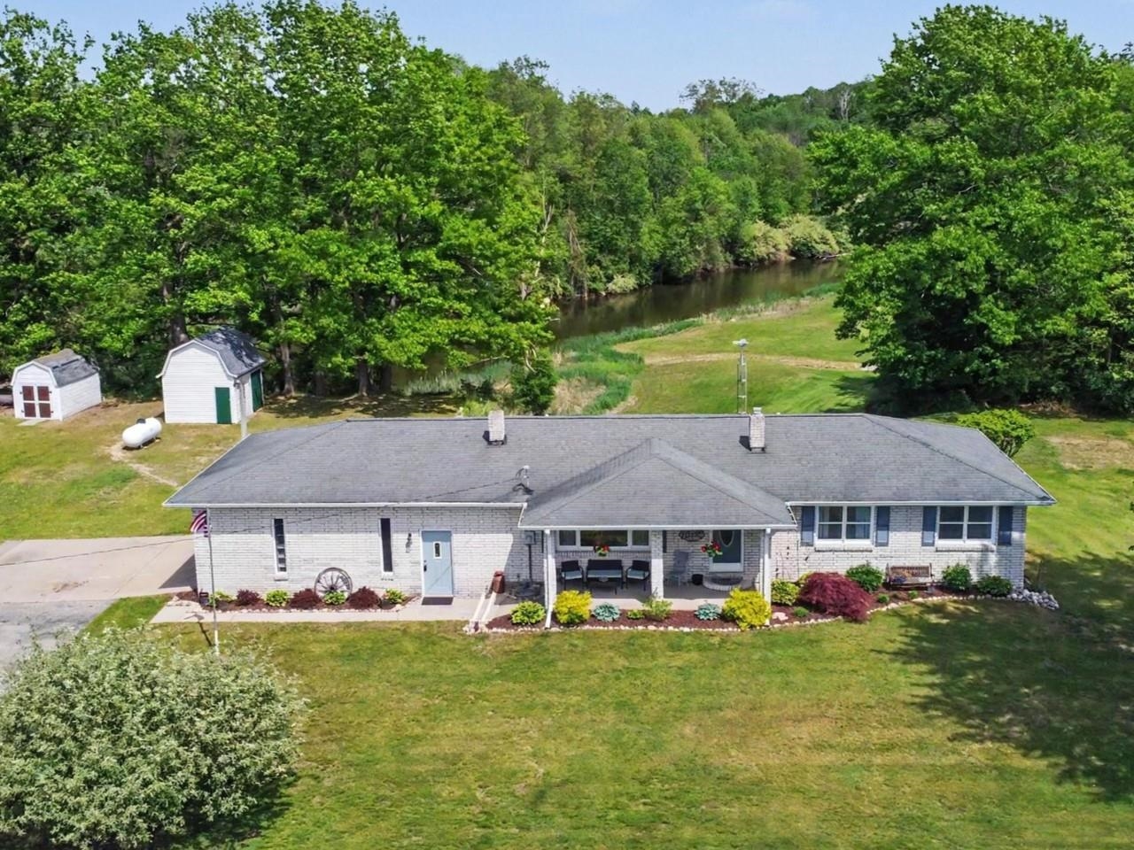 4389 Pine River RD