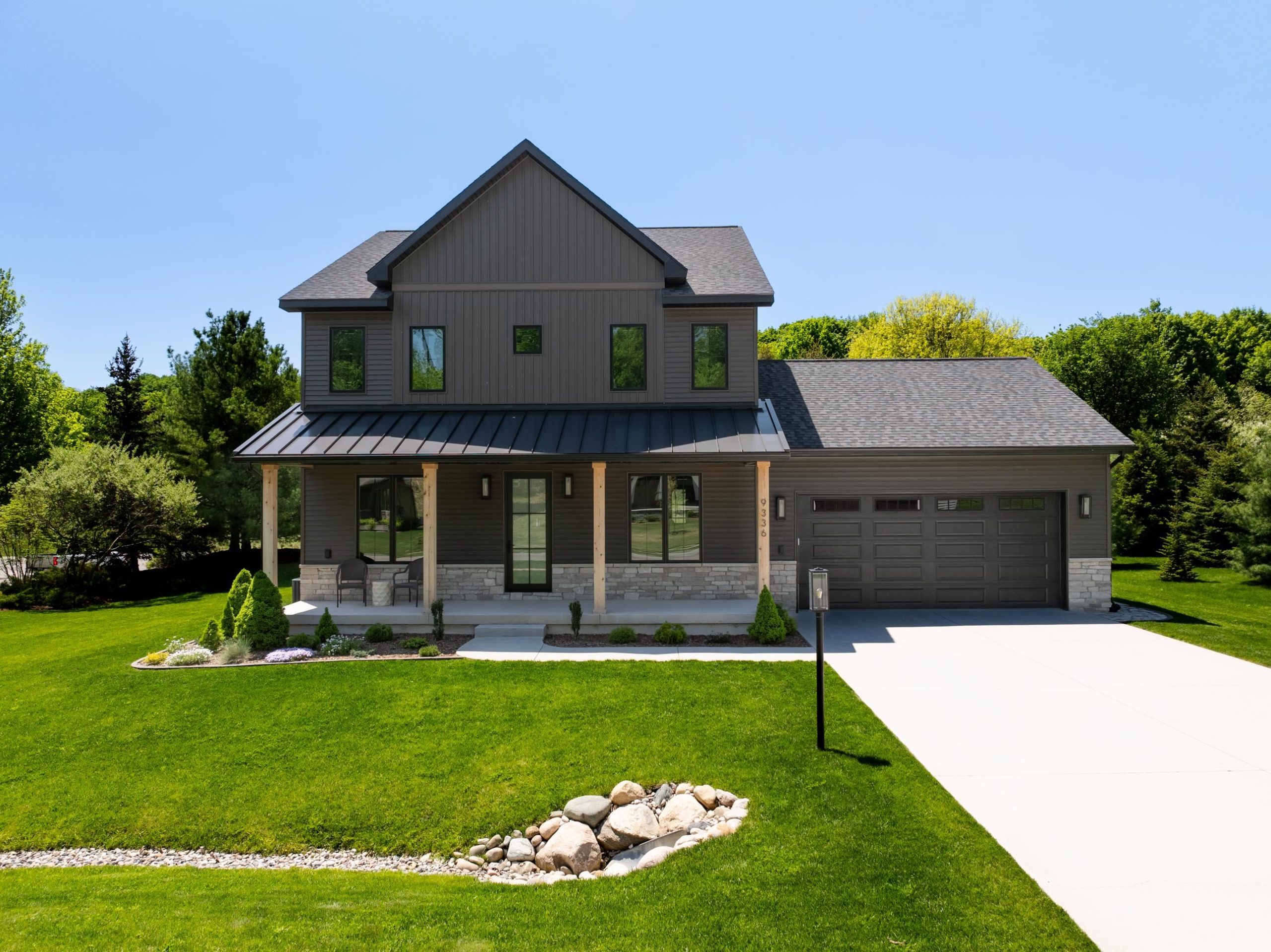 9336 E Summerfield