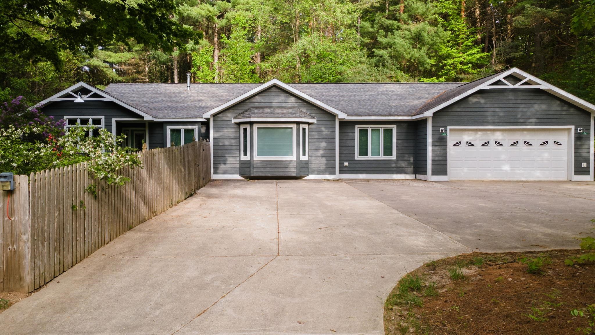 4834 Williamsburg