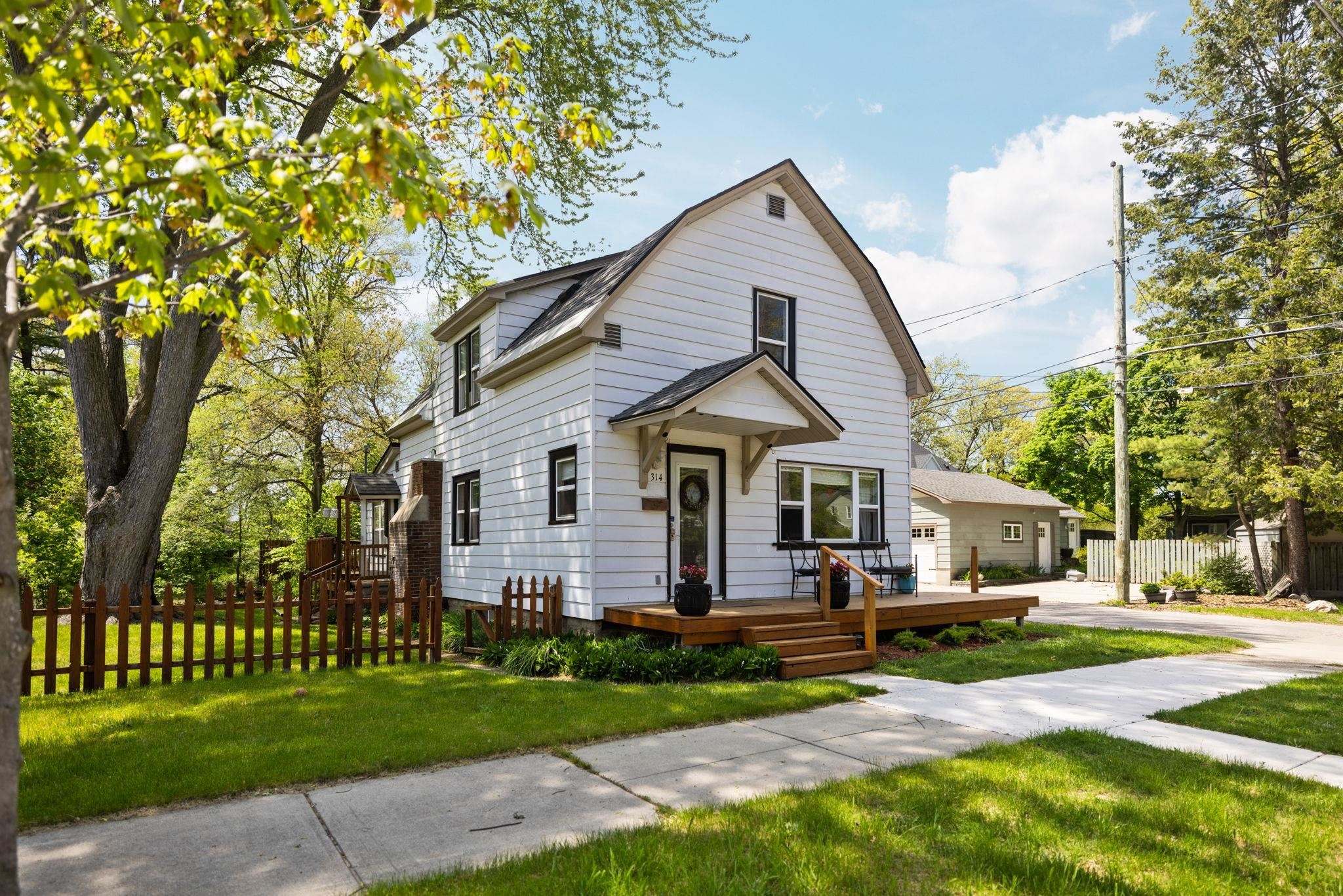 314 Barlow