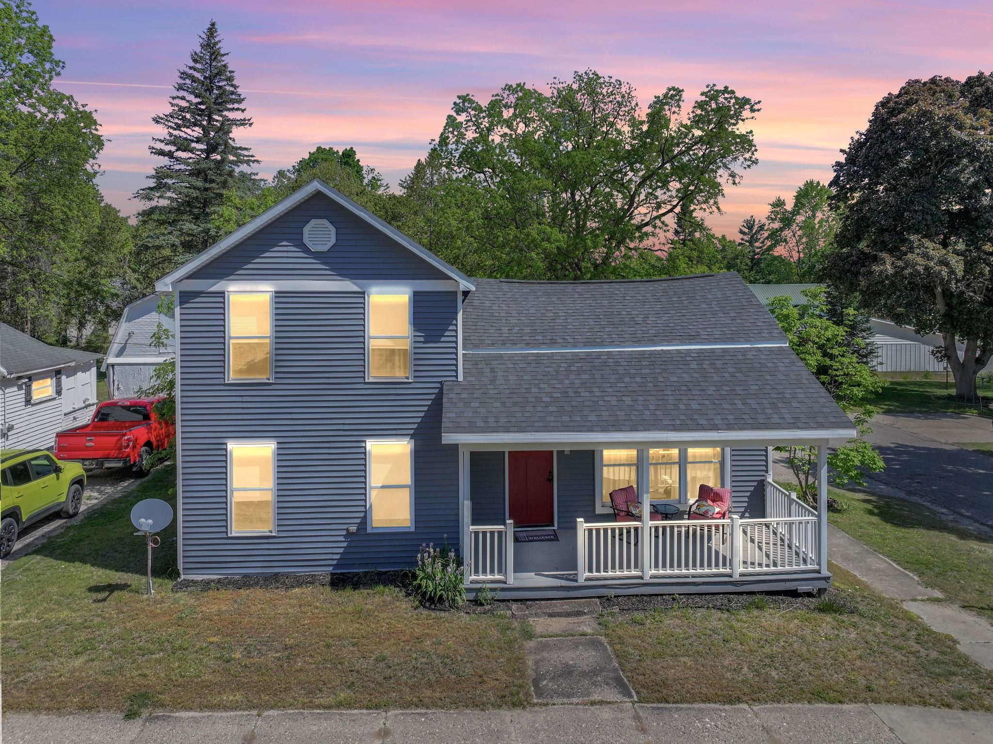 502 W Main