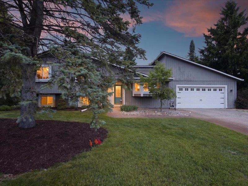 1505 Commerce Pines