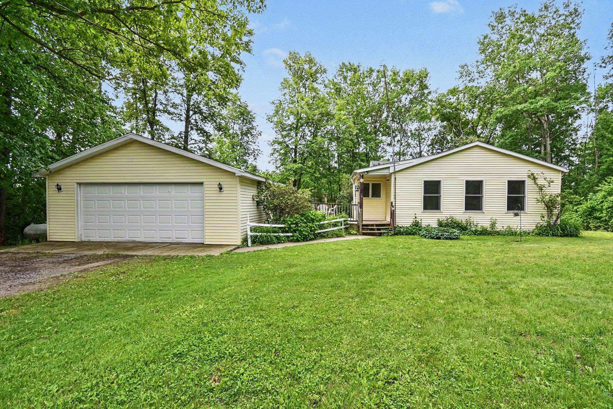 5554 Dease Lake