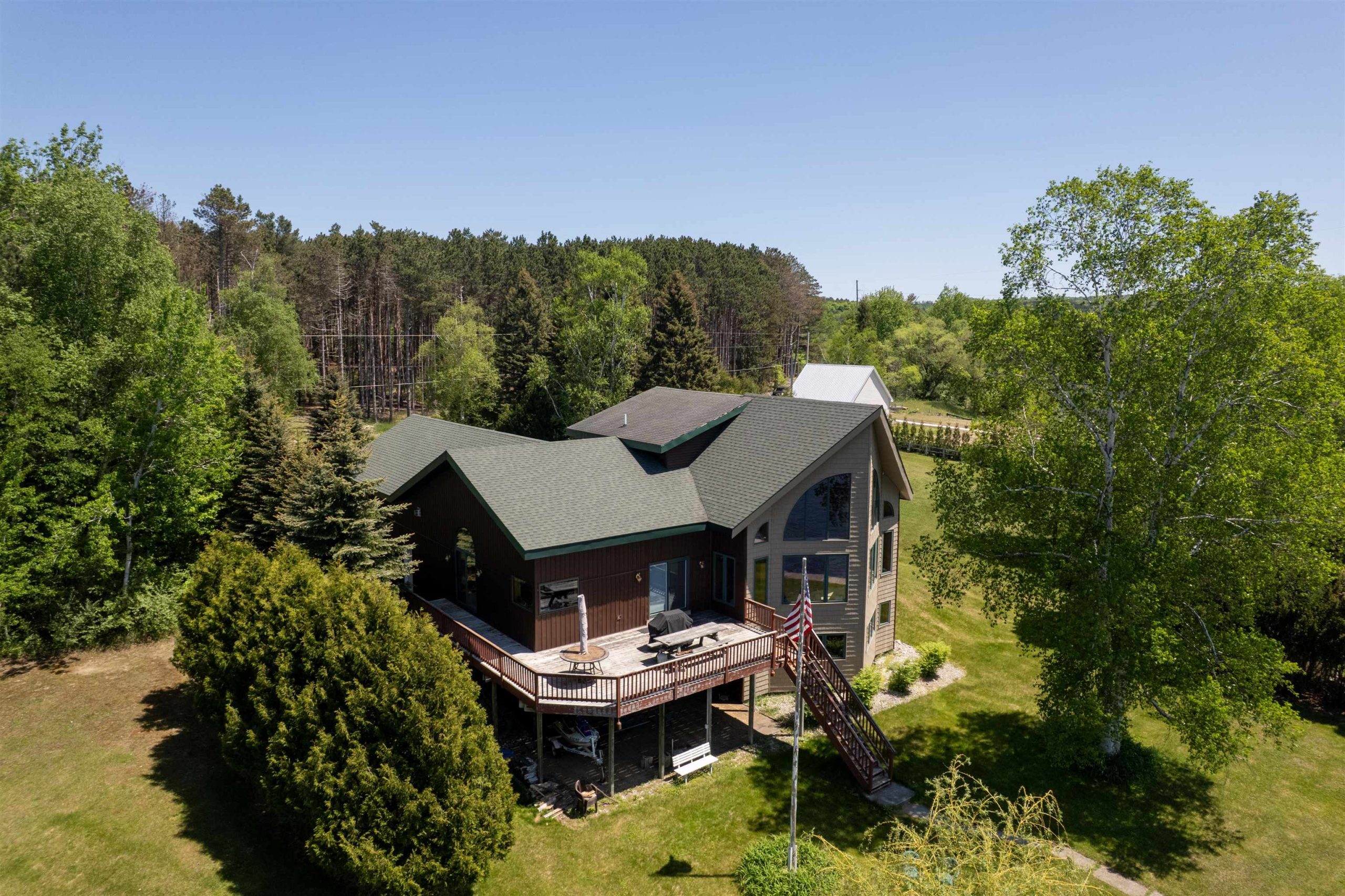 345 N Twin Pines DR