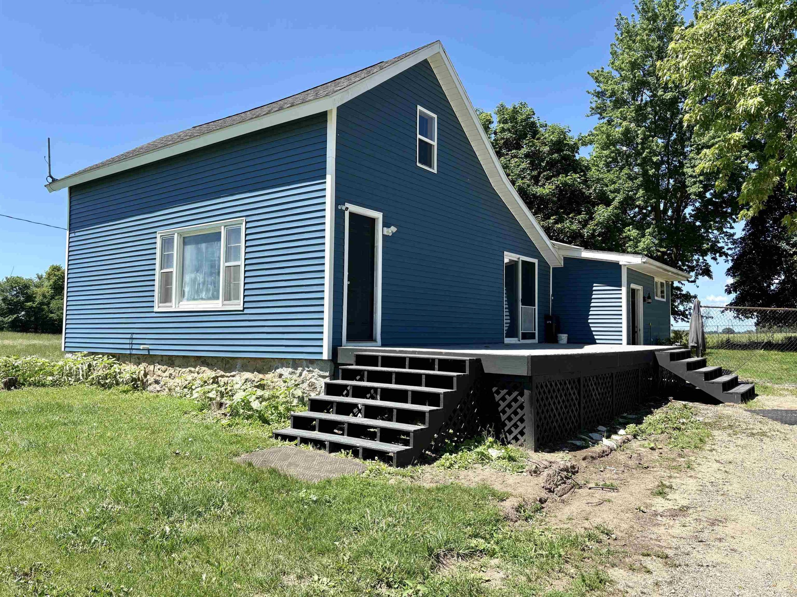 4275 N Vandecar