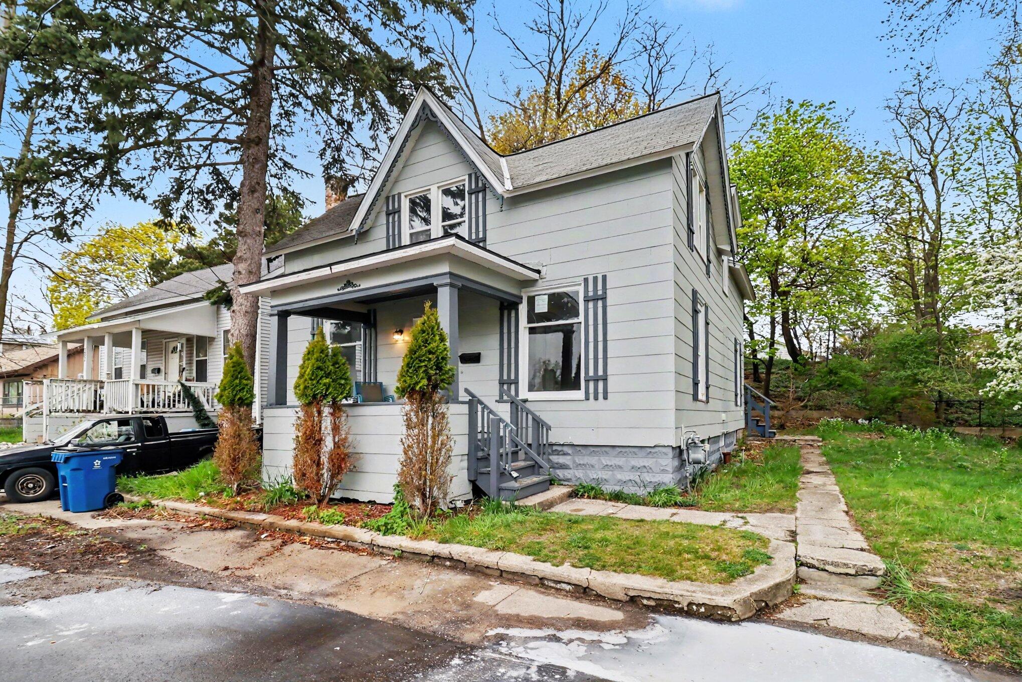 280 6th Avenue