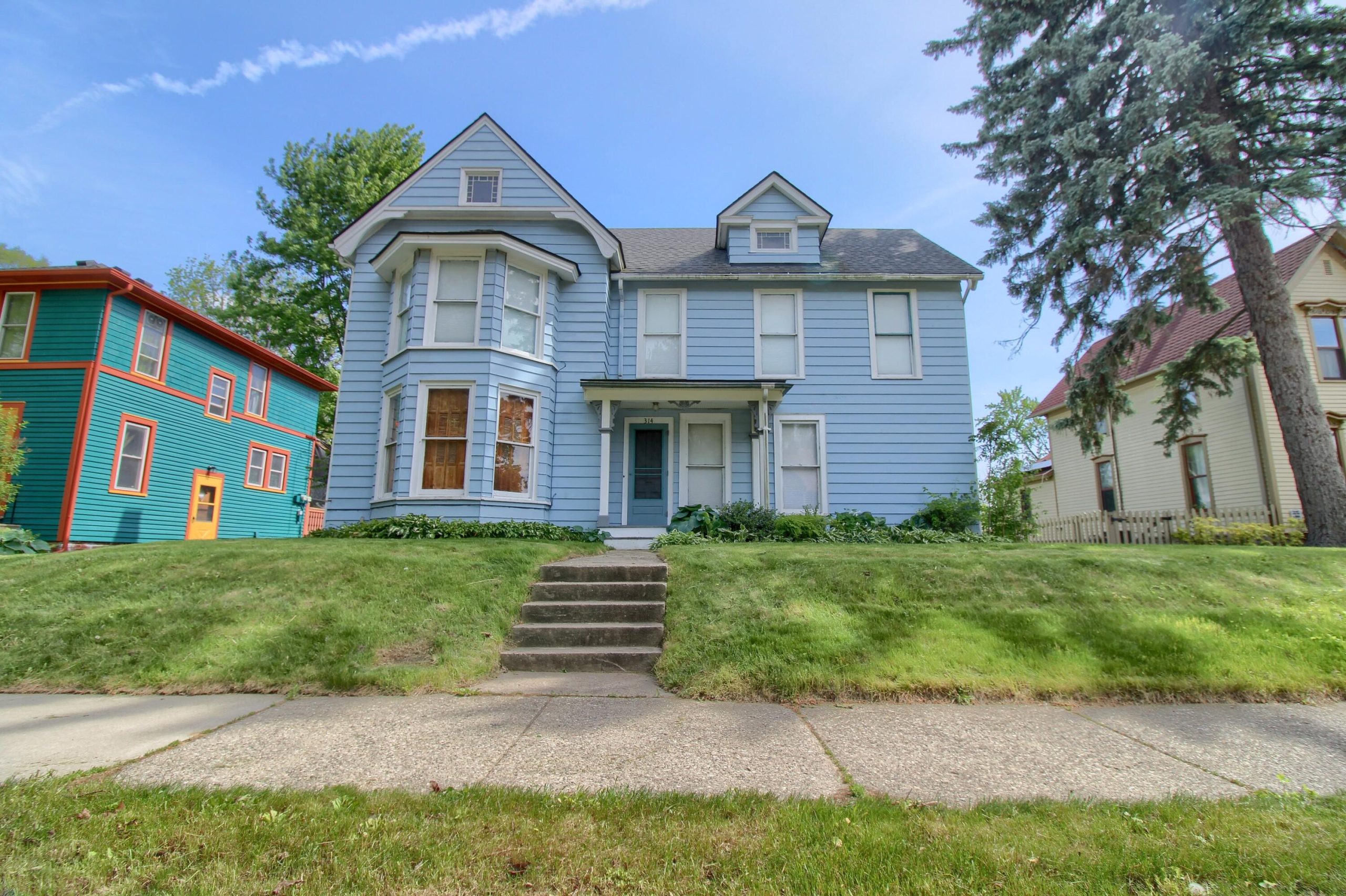 314 E Cross Street