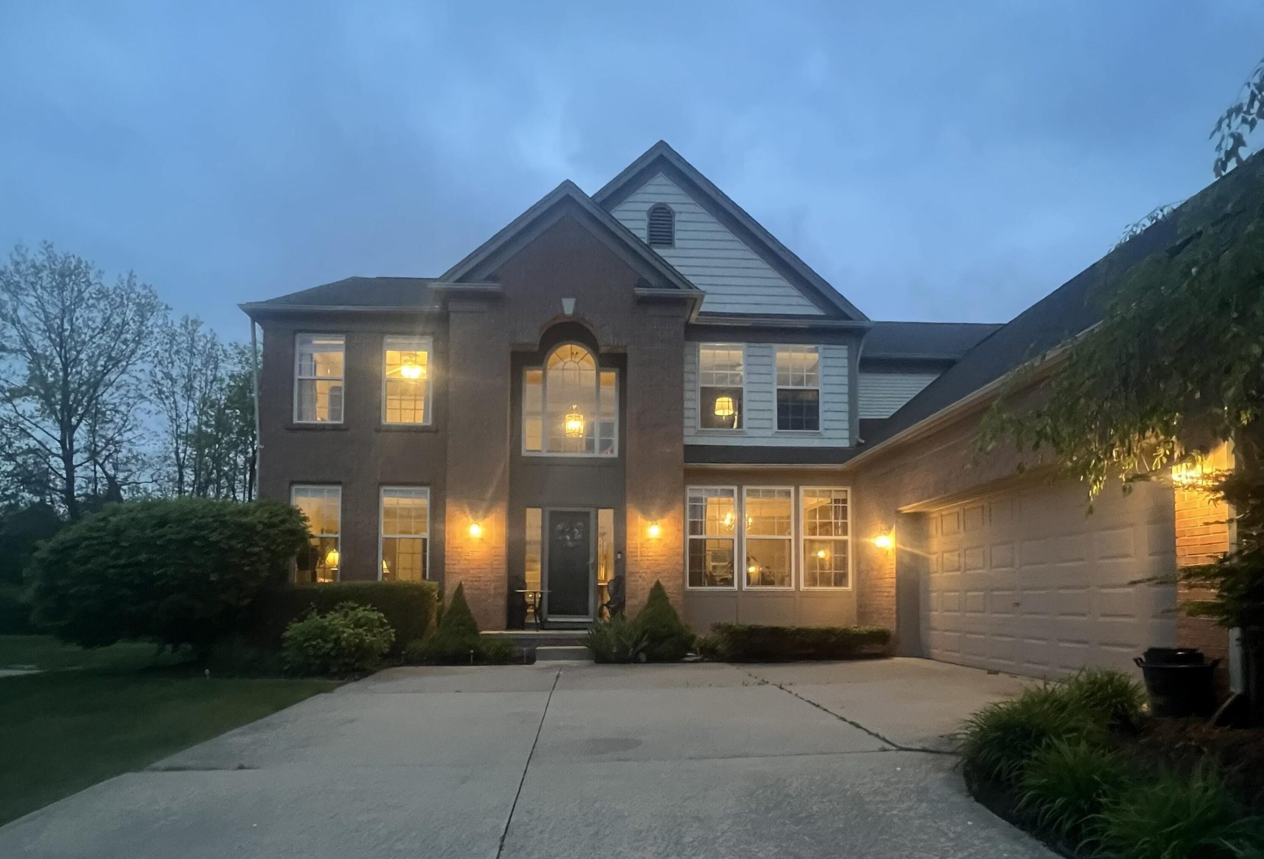 8250 Hummingbird Drive