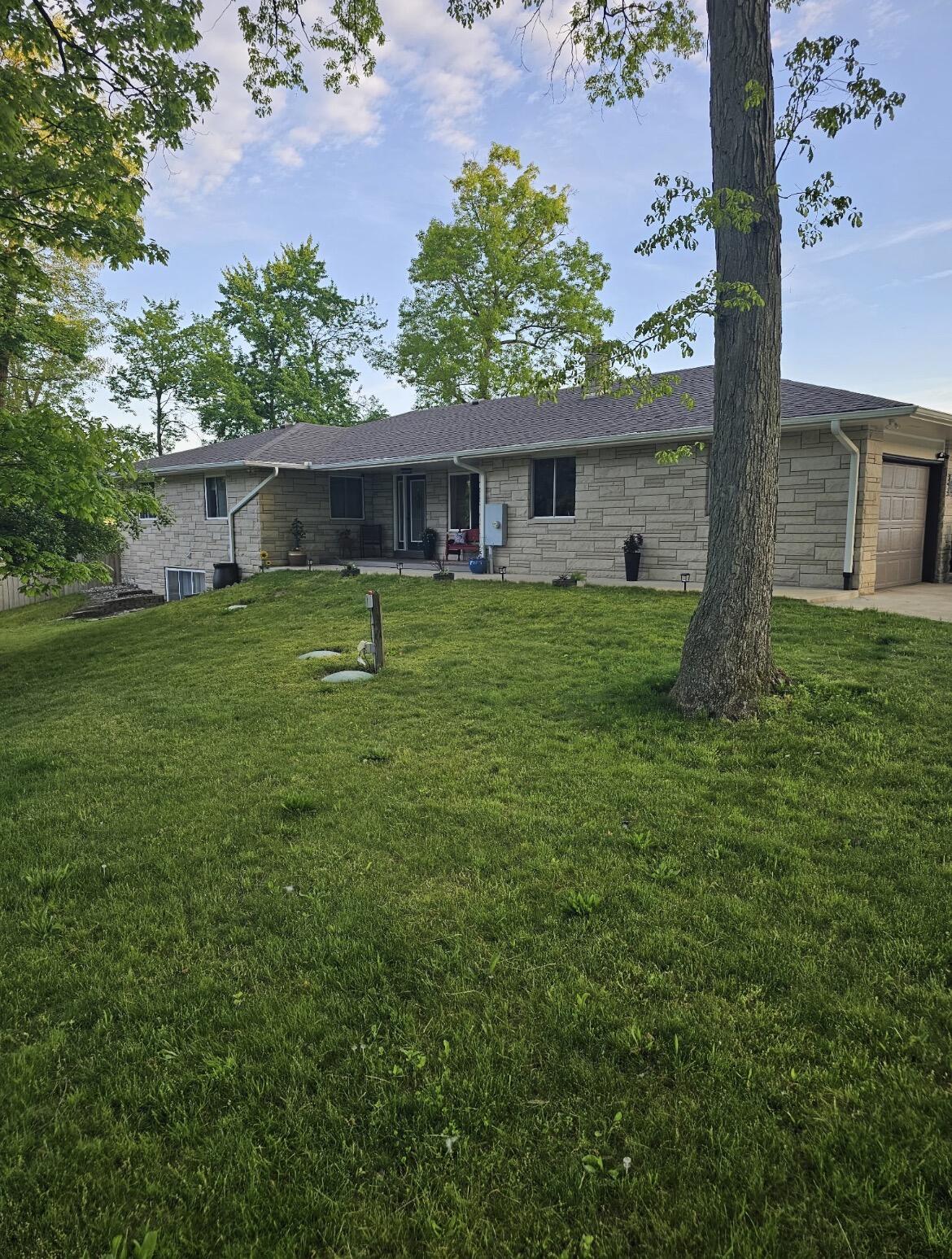 7880 Poplar Lane