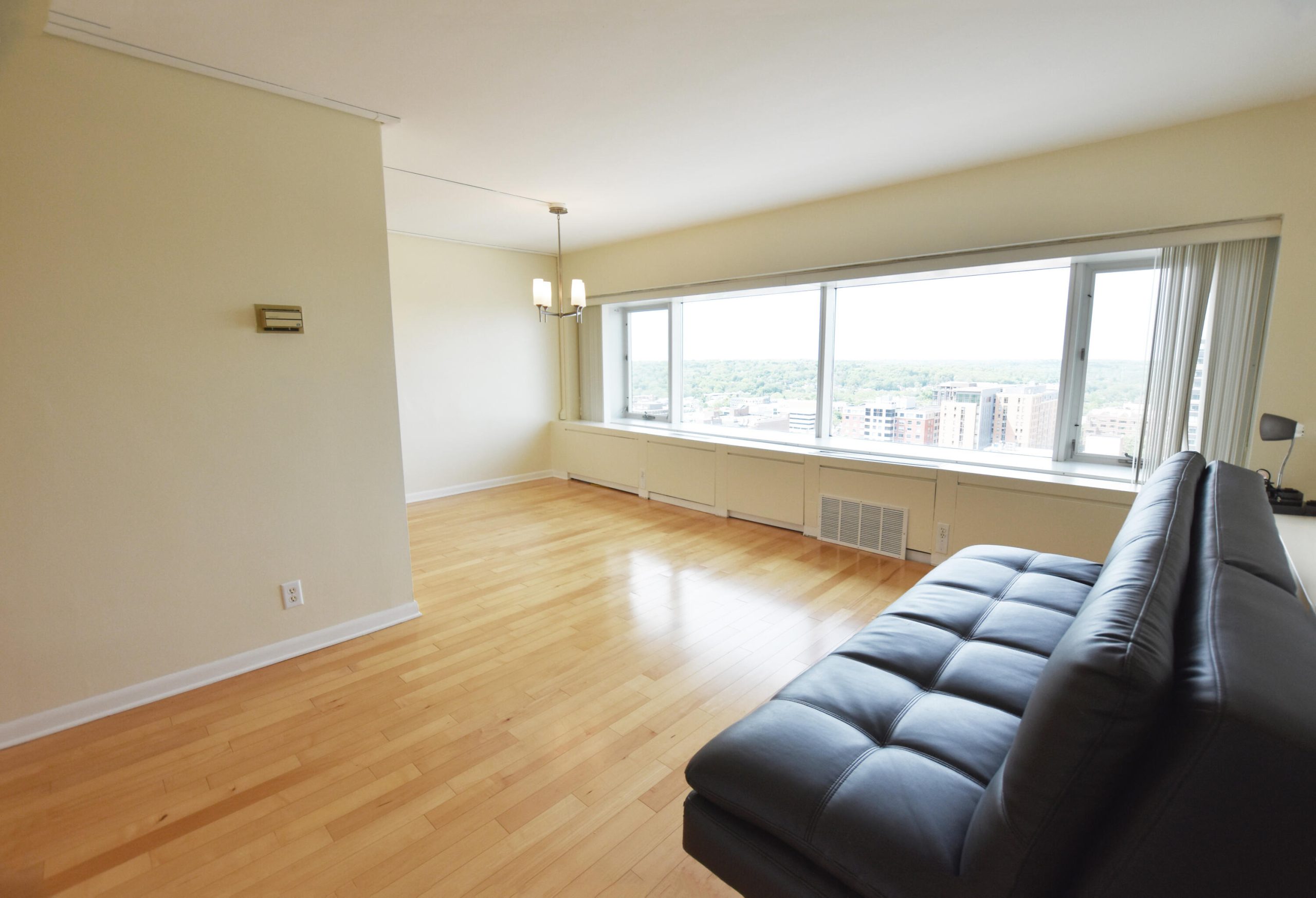 555 E William Street Unit: 20i