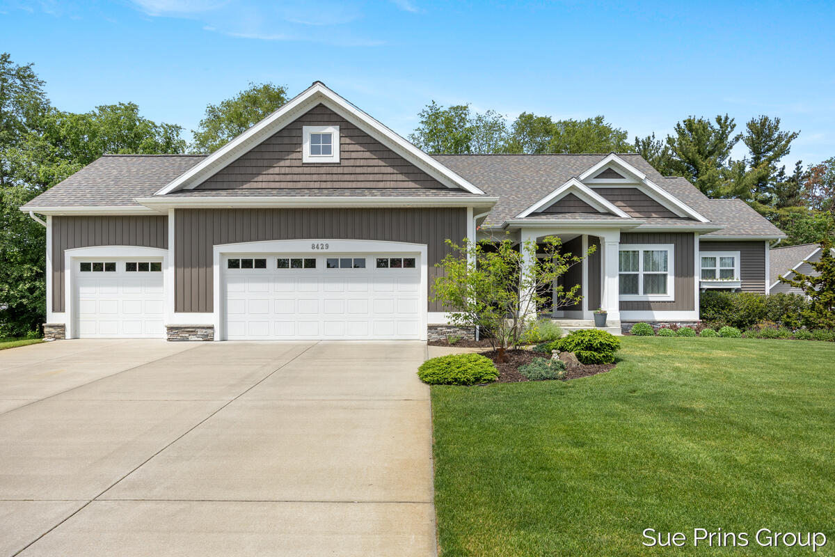 8429 Pinecroft Court