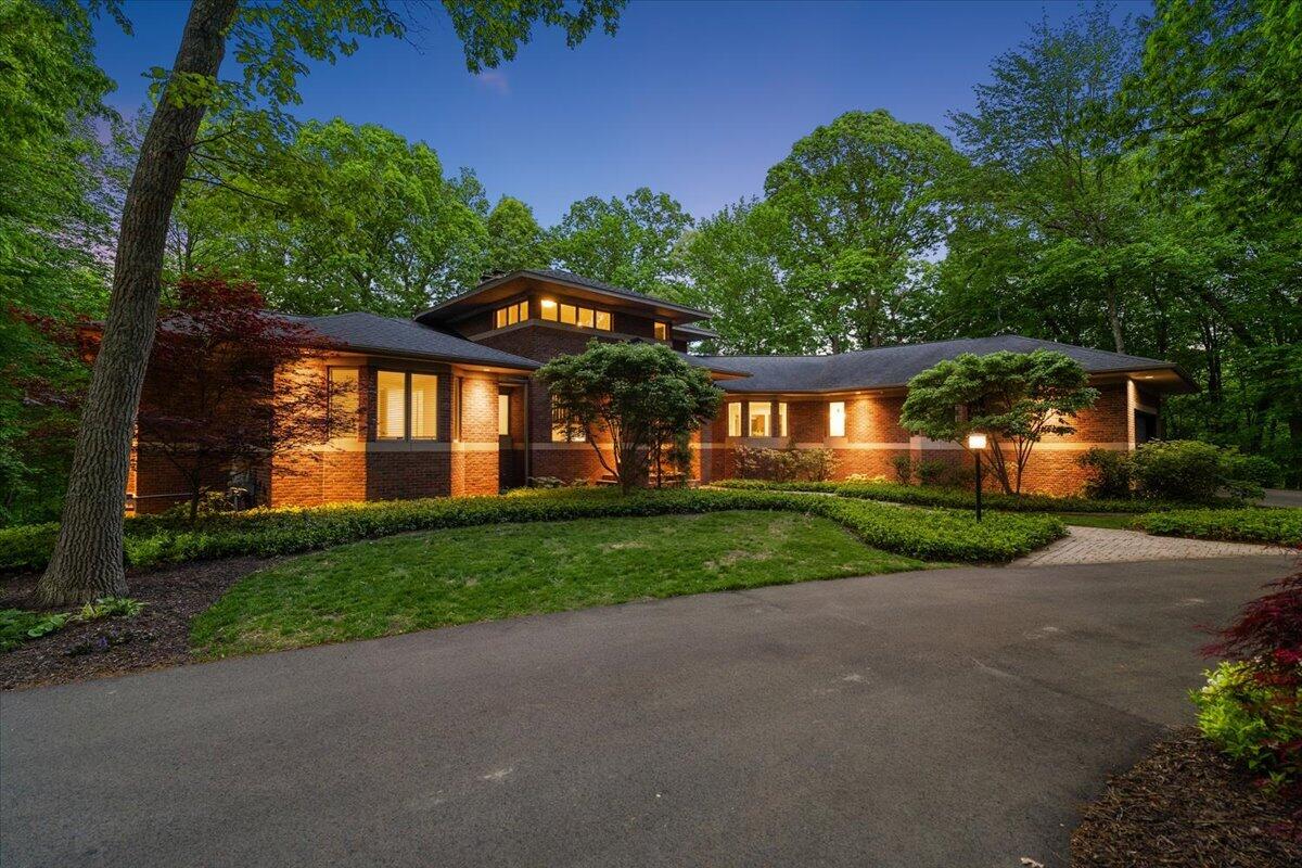 4166 Mystic Oak Court NE