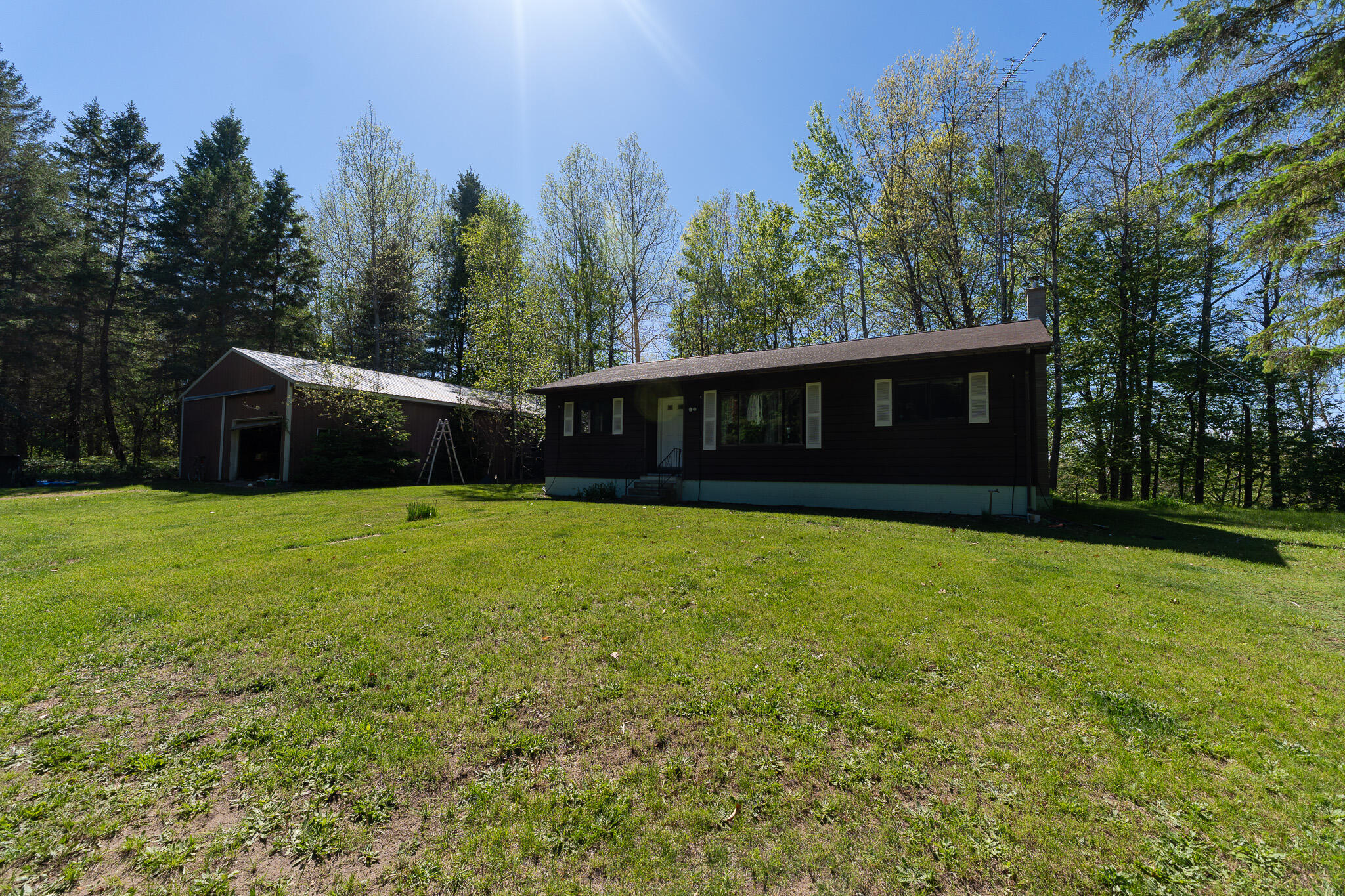 1583 N Dennis Road