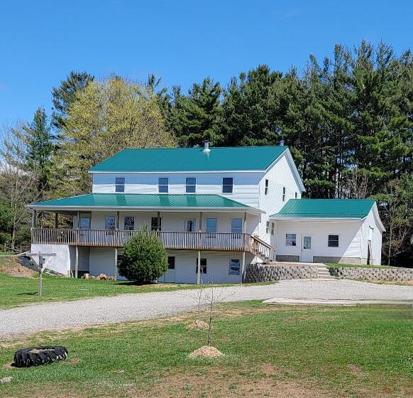 7909 11 Mile Road