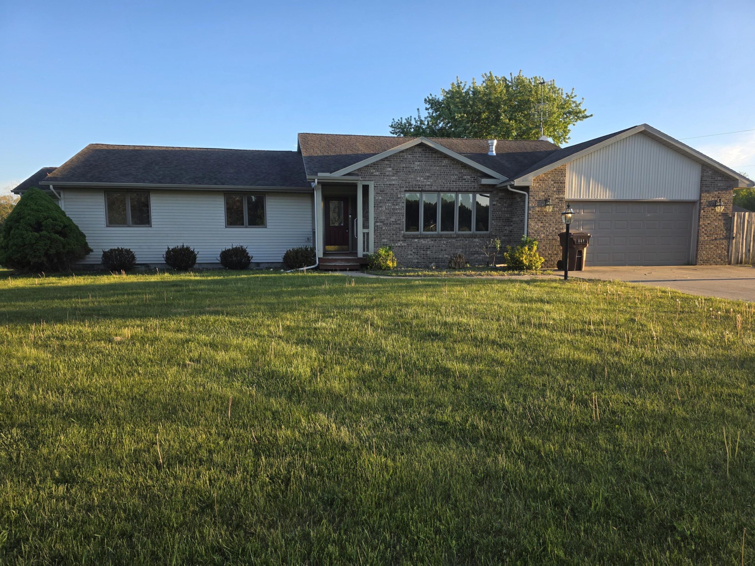 2021 W Pine River Road
