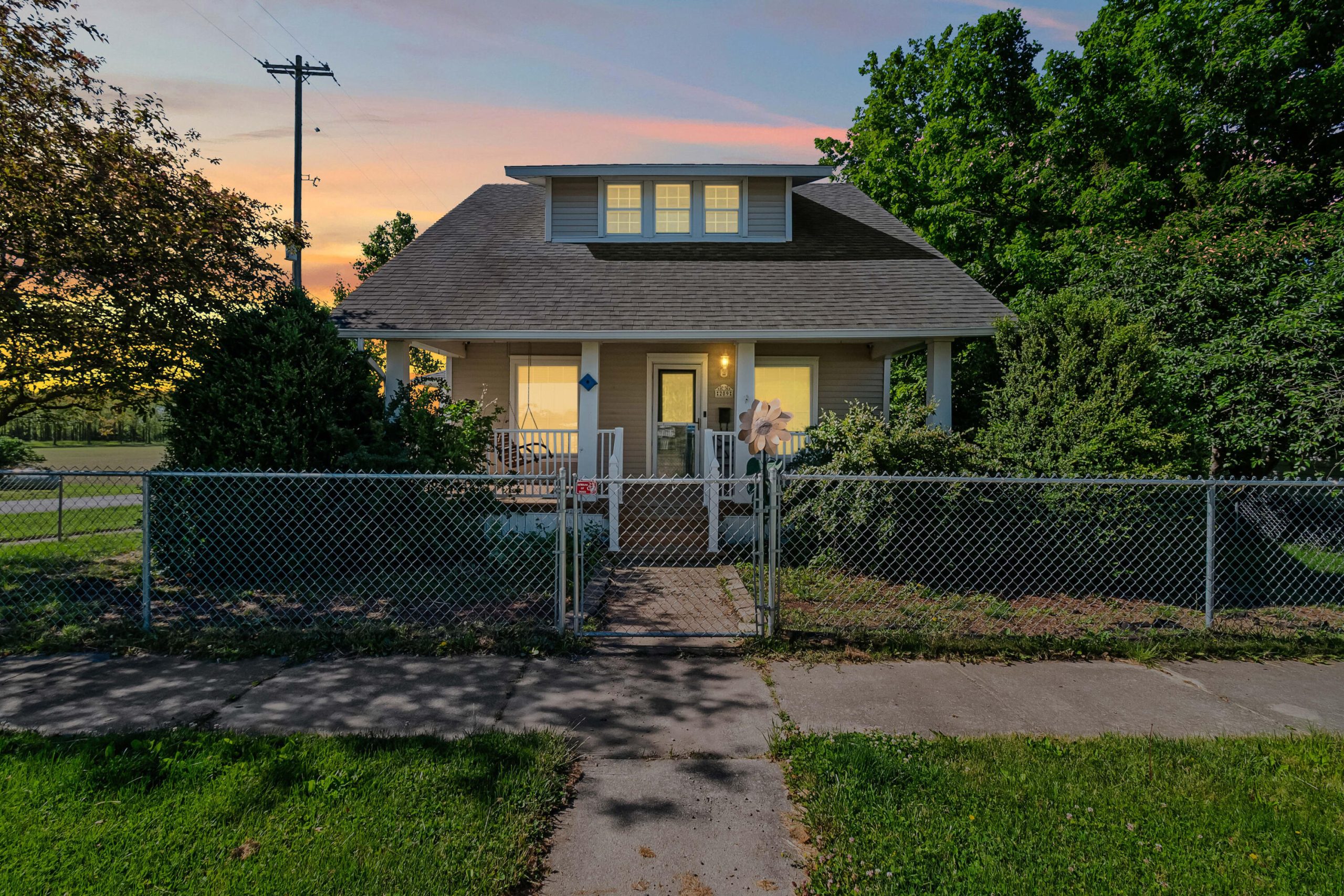 209 E Center Street