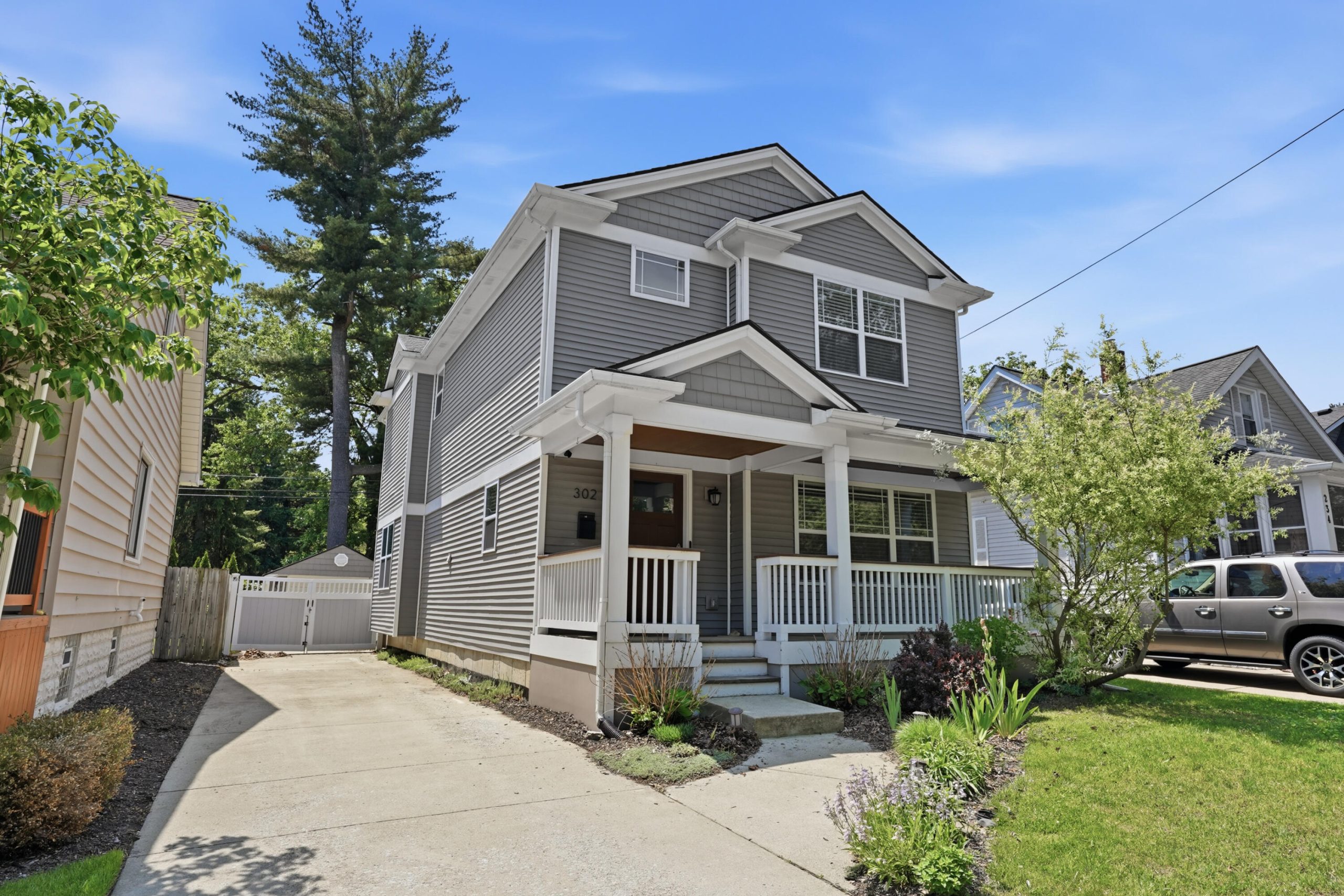 302 Dewey Street