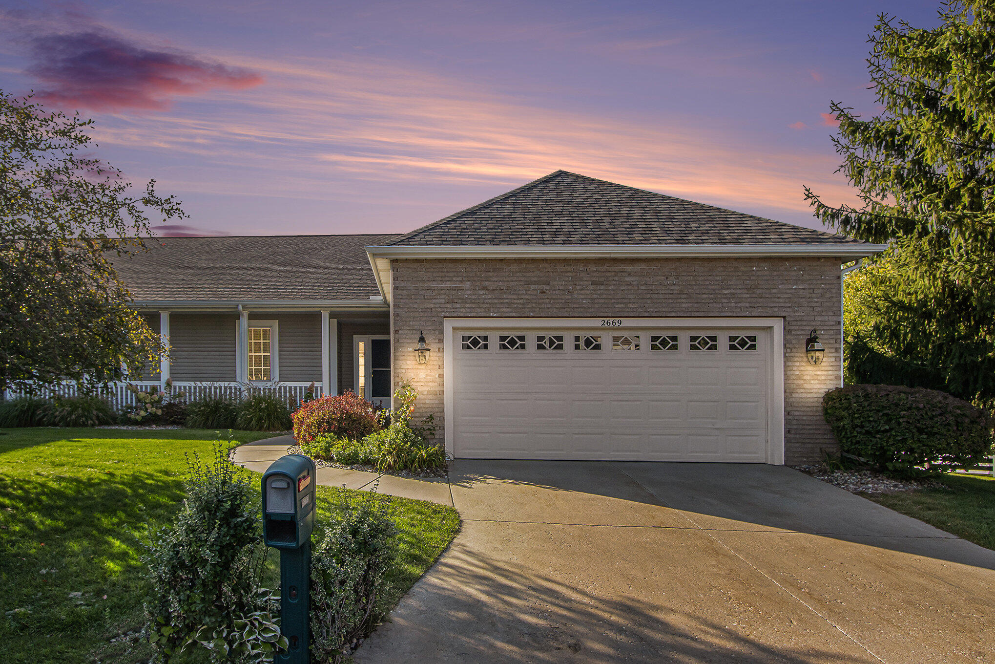 2669 Hunters Bluff