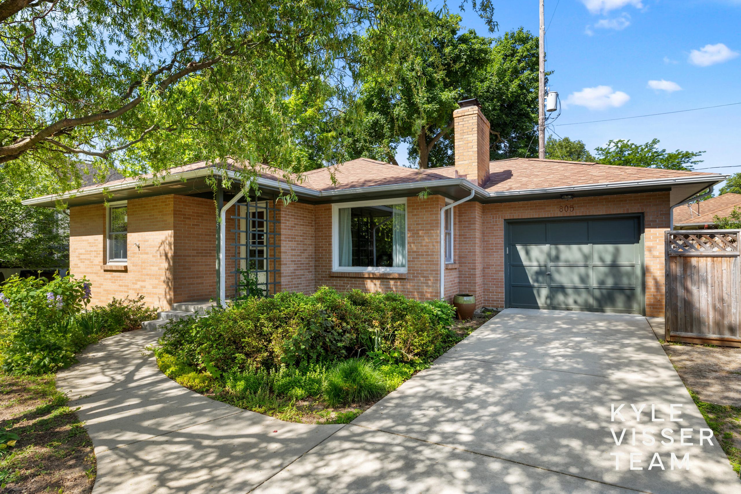 805 Rosewood Avenue SE