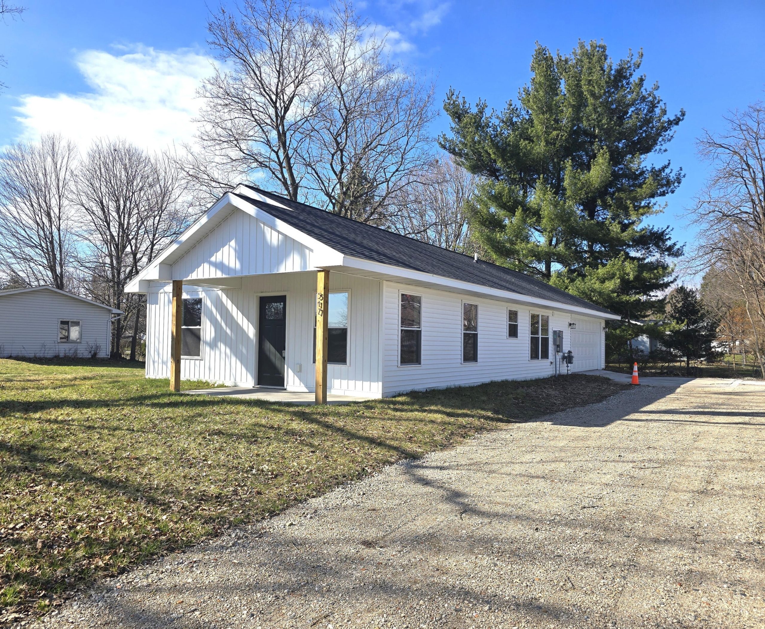 517 E State Road