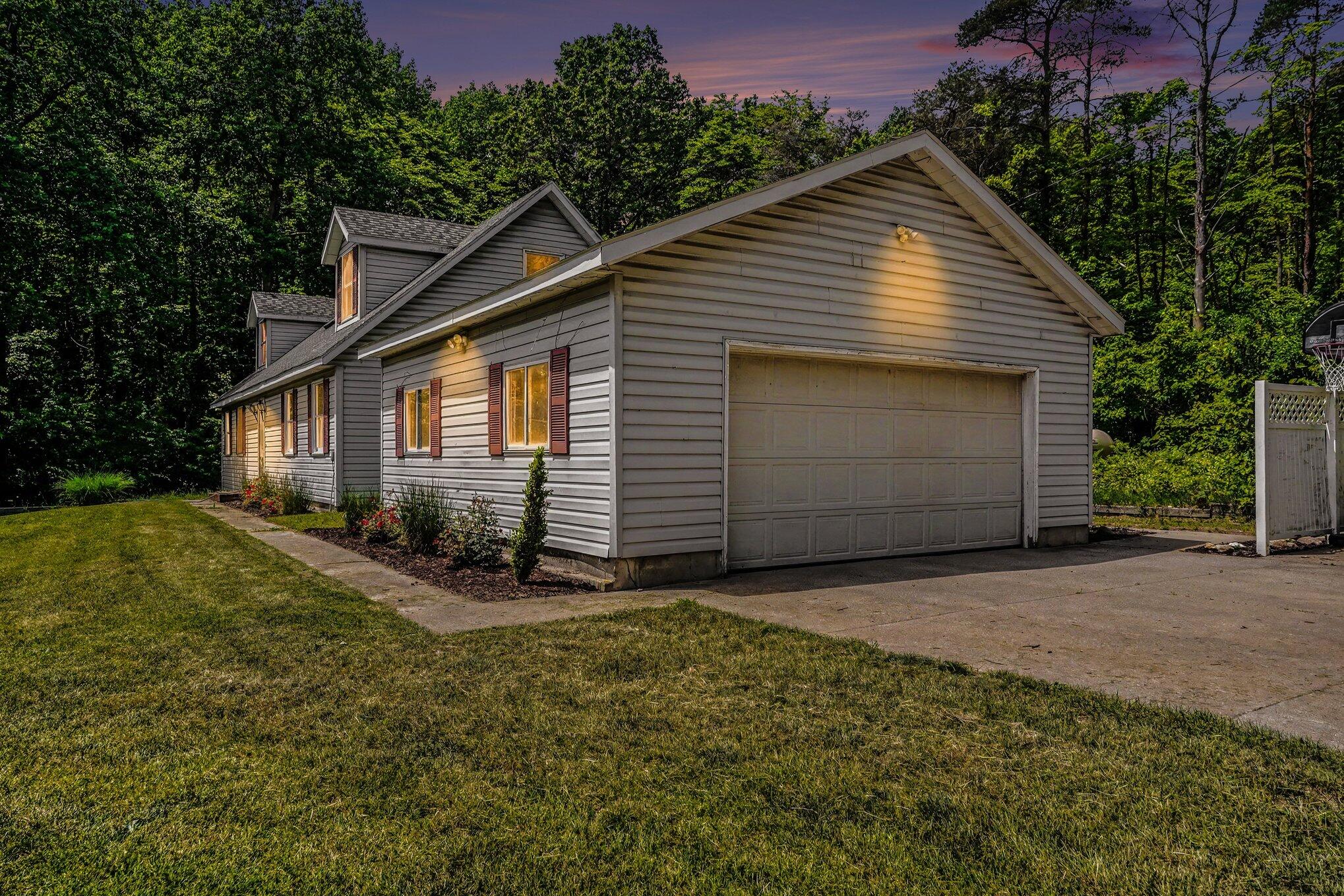 3250 Arbor Lane