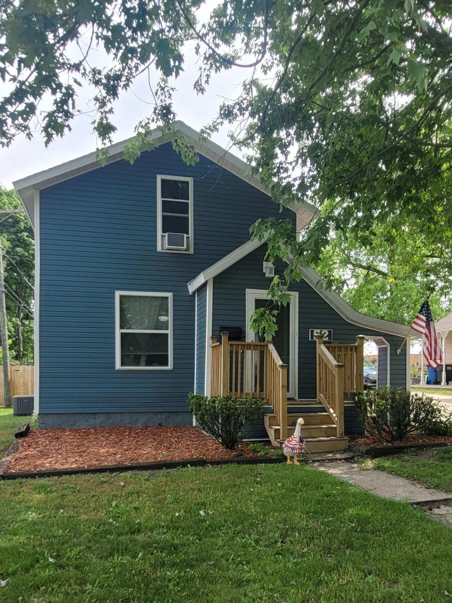 52 W Bacon Street