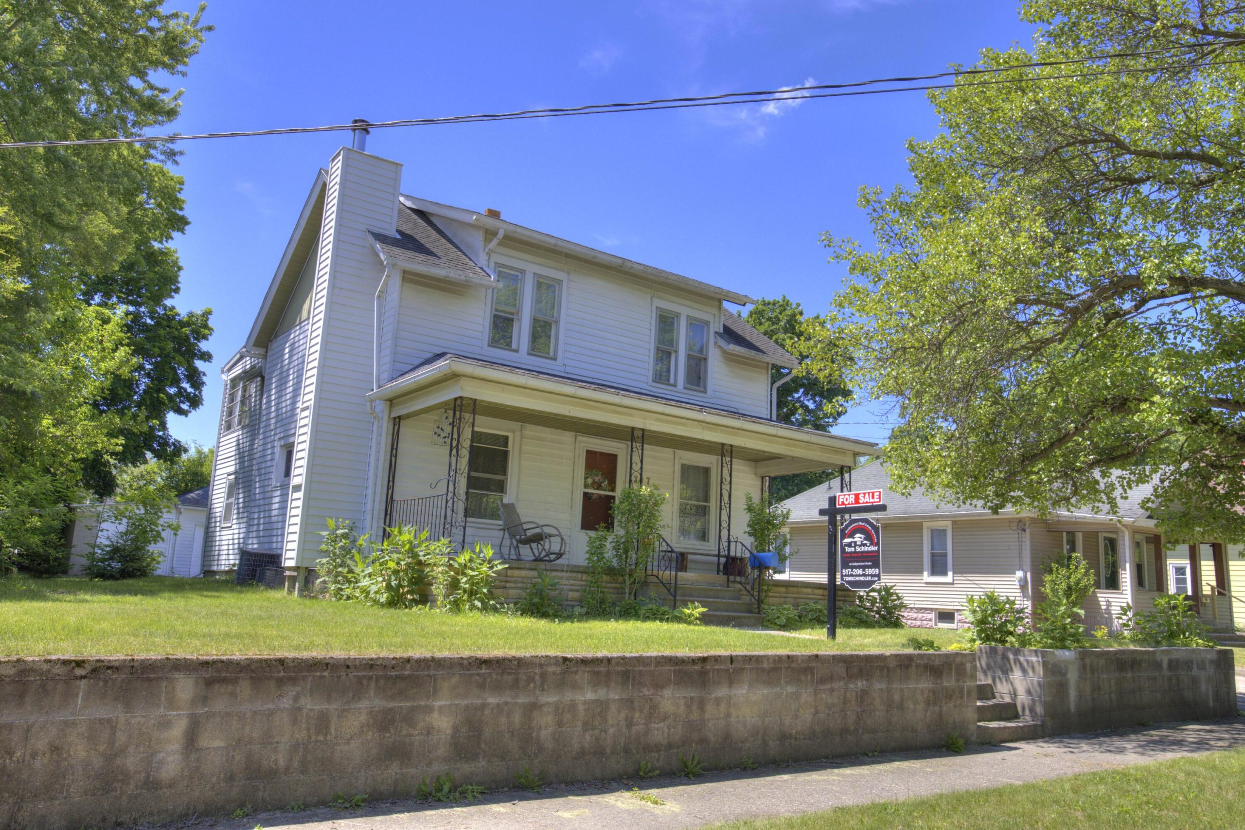 307 Douglas Street