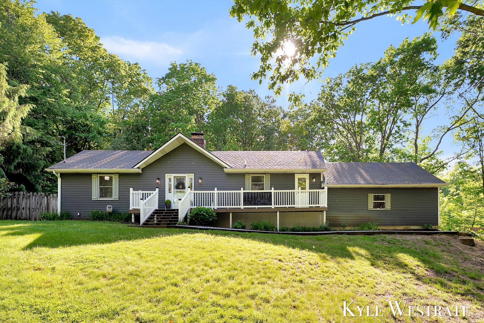 2525 Biggs Avenue NE