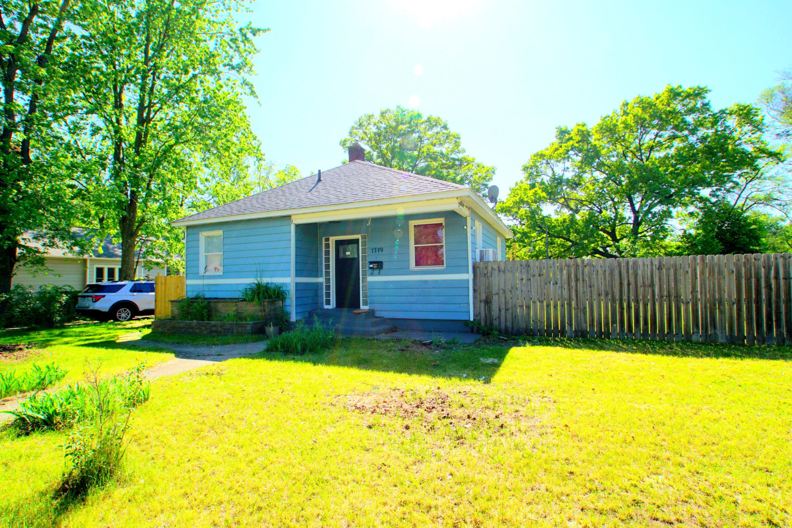 1719 Huizenga Street