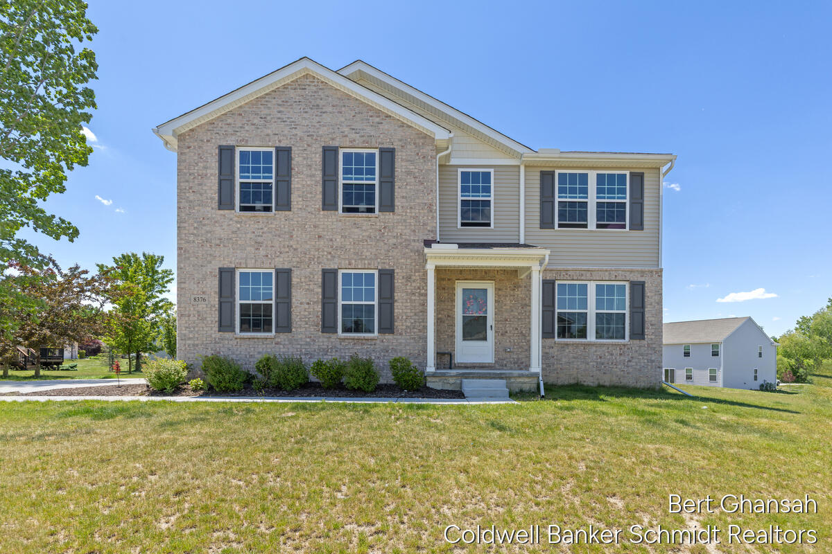 8376 N Oaks Court