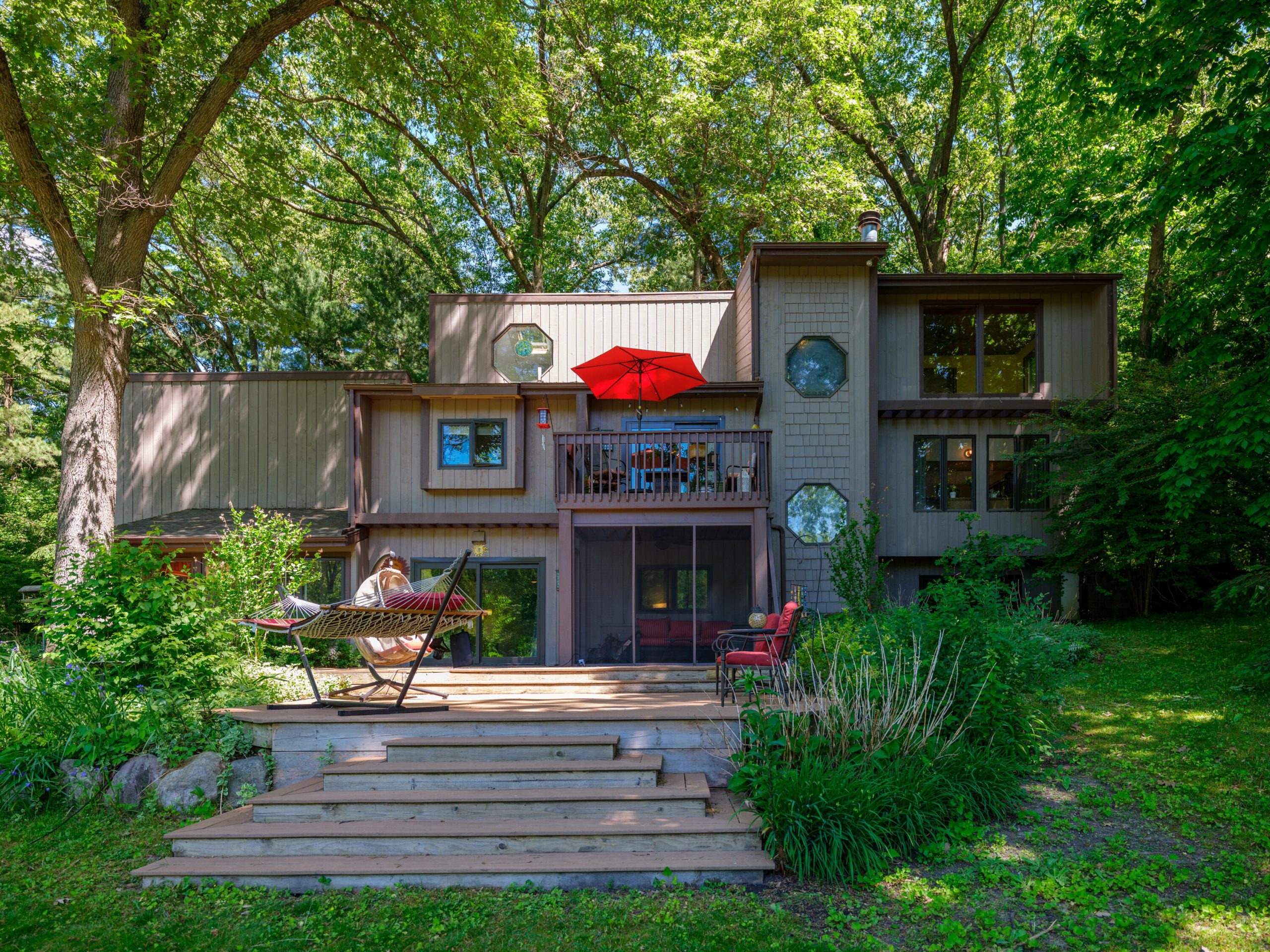 9951 Springwood Drive