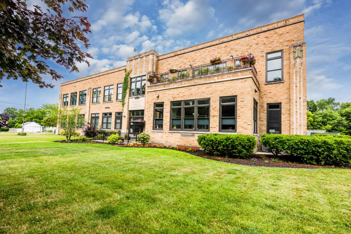 2214 S State Street Unit: 104