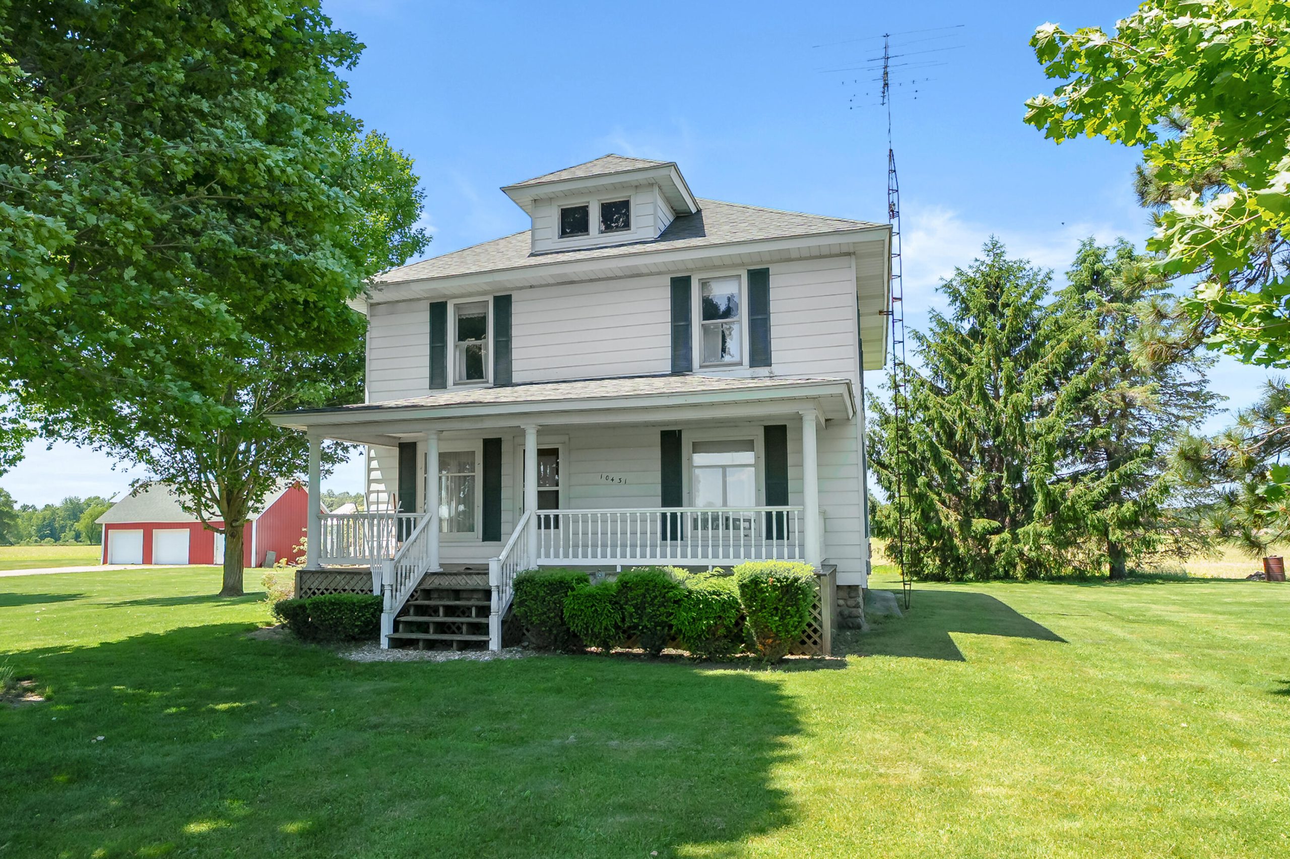 10431 13 Mile Road