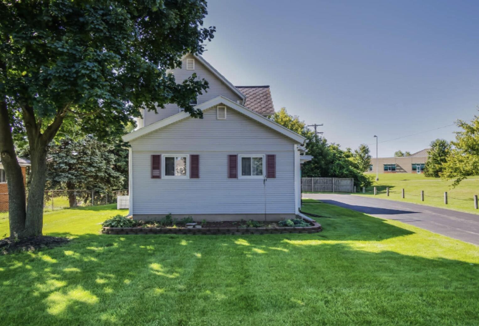2708-2710 44th Street