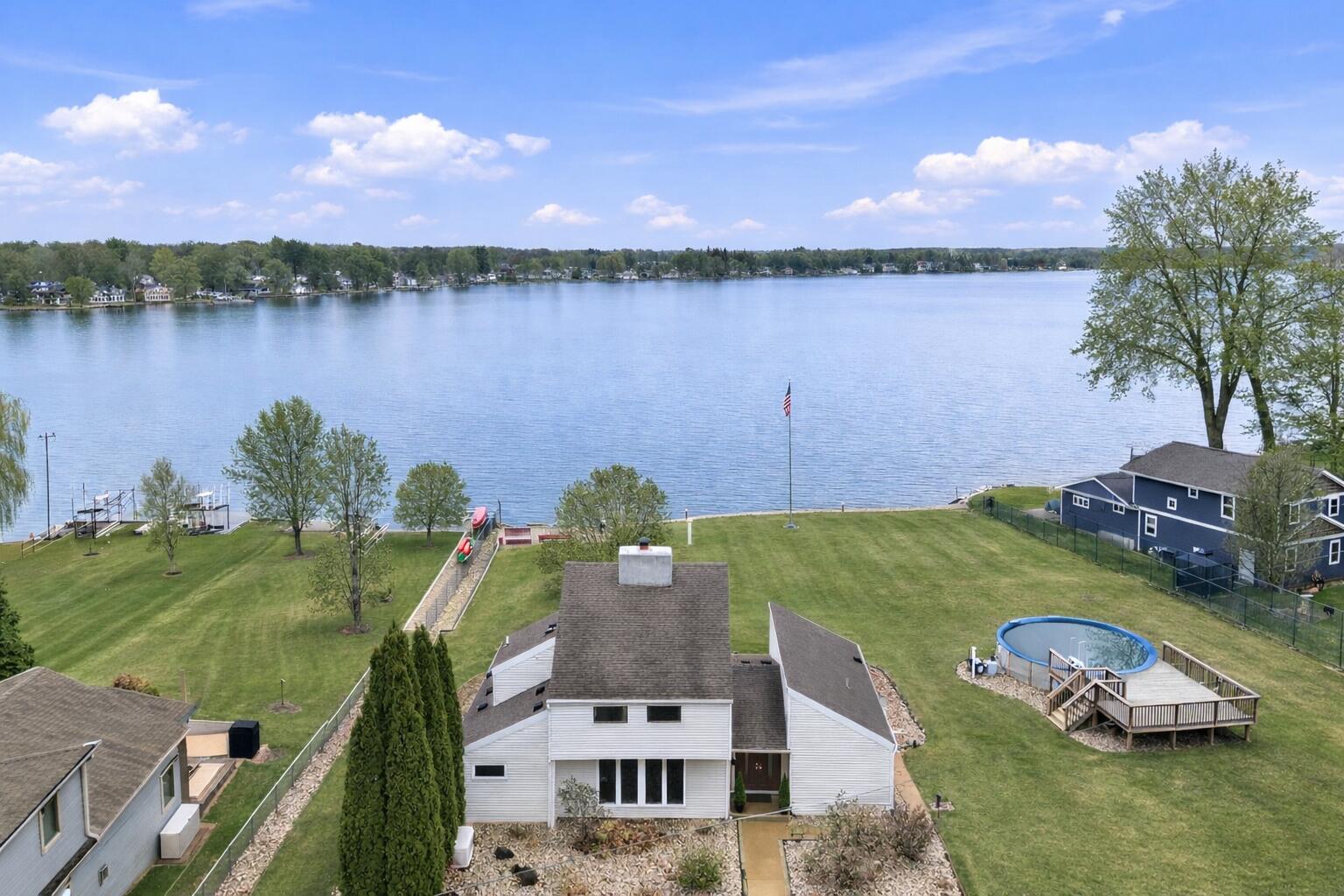 7738 N Indian Lake Drive