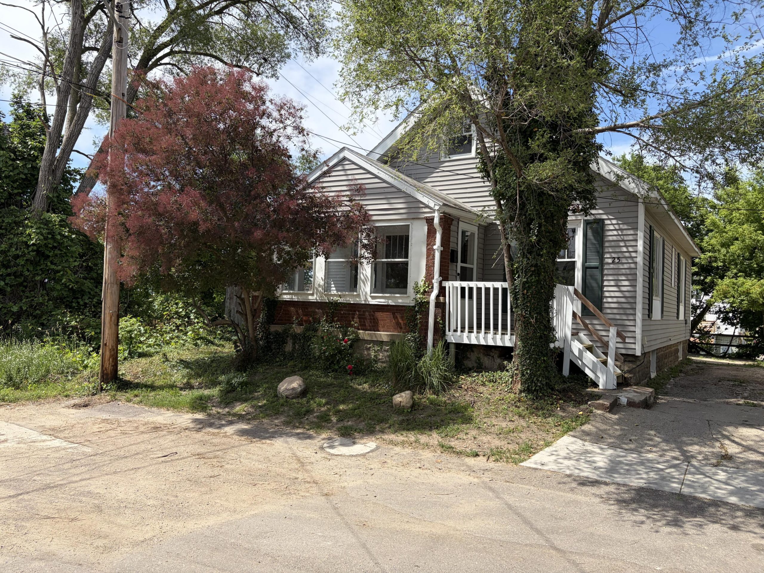 25 Page Street NE