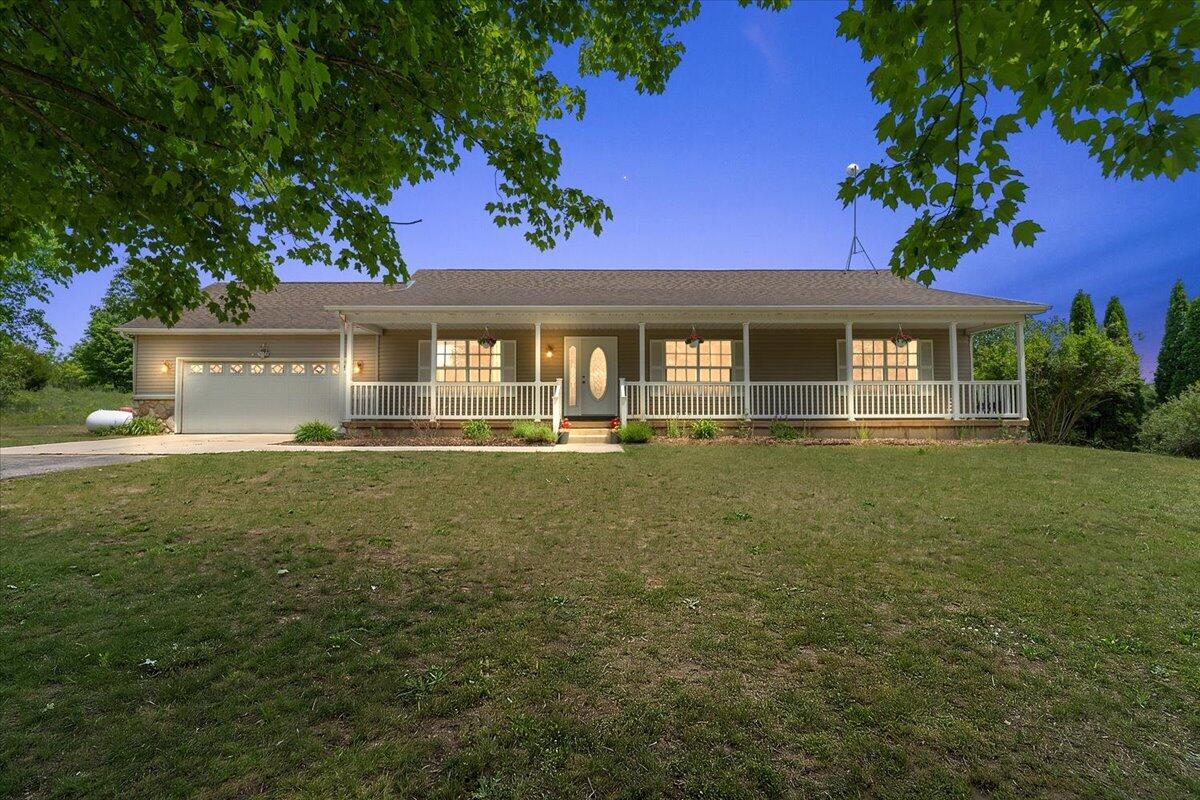 2171 Walking Horse Lane