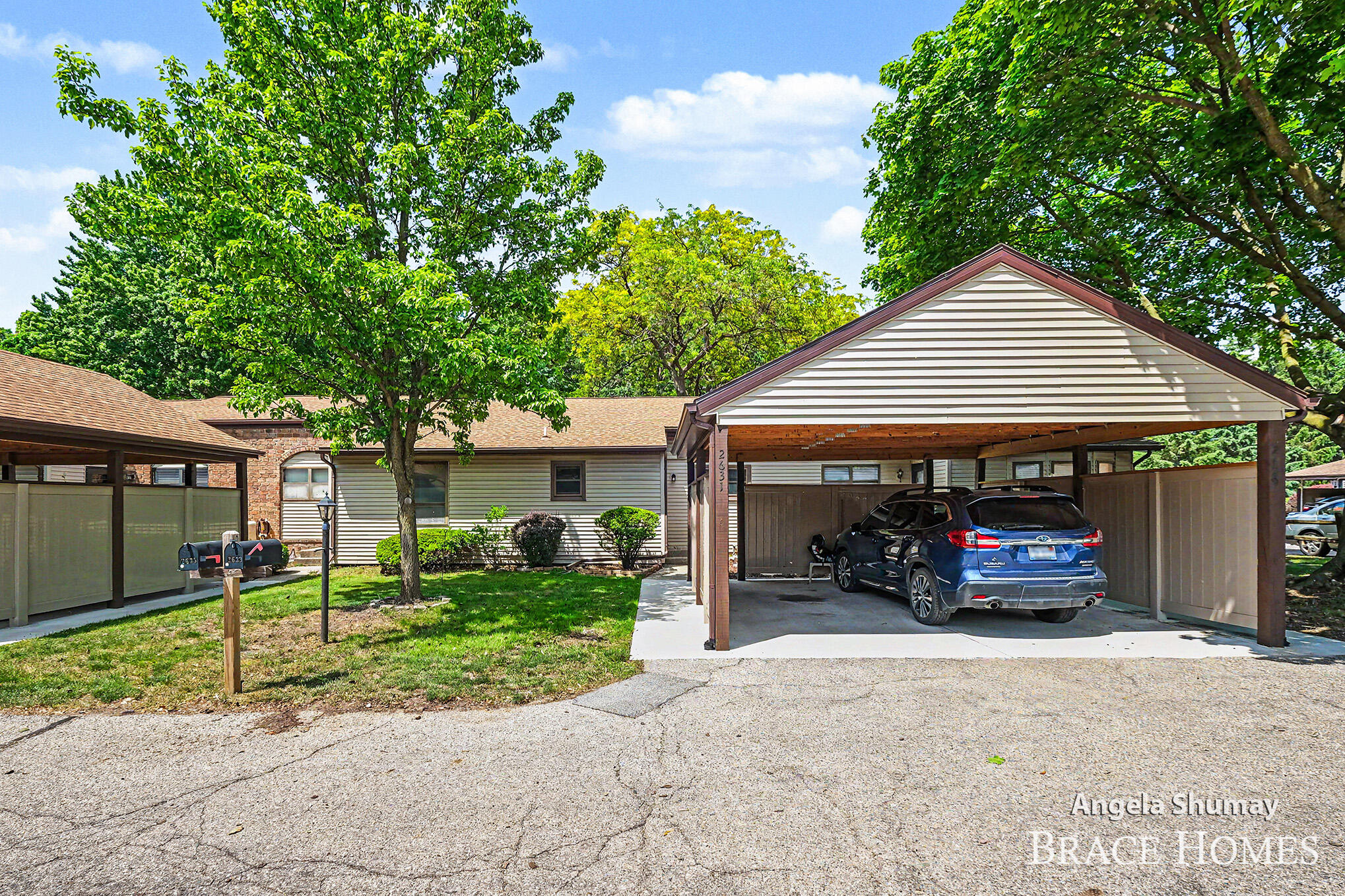 2631 Chatham Woods Drive SE