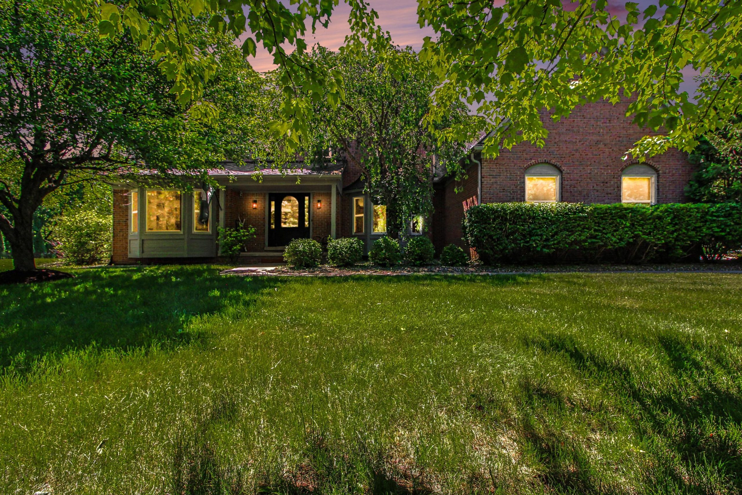 5875 Pinecrest Estates Drive