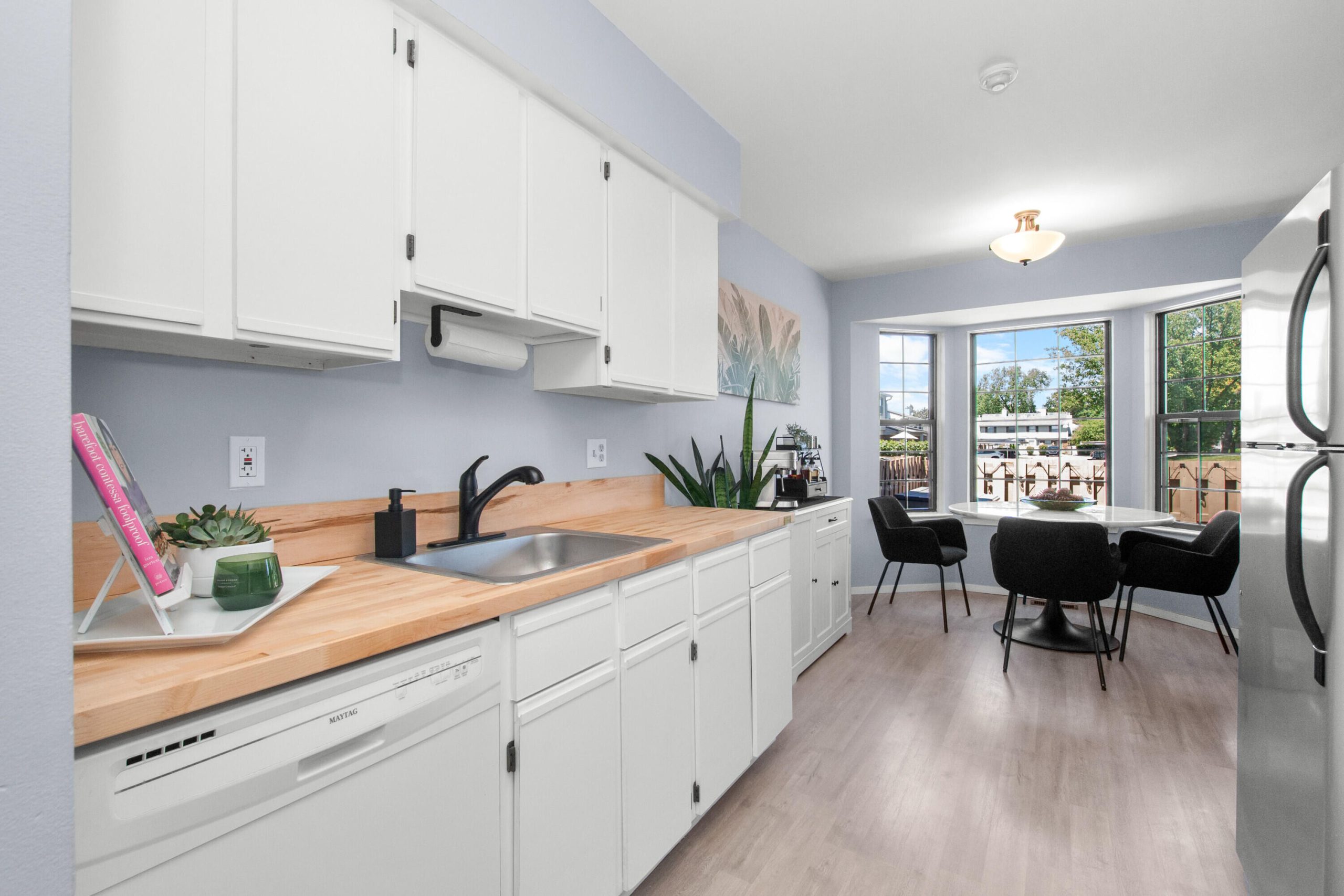 2071 Vine Way Drive Unit: 79