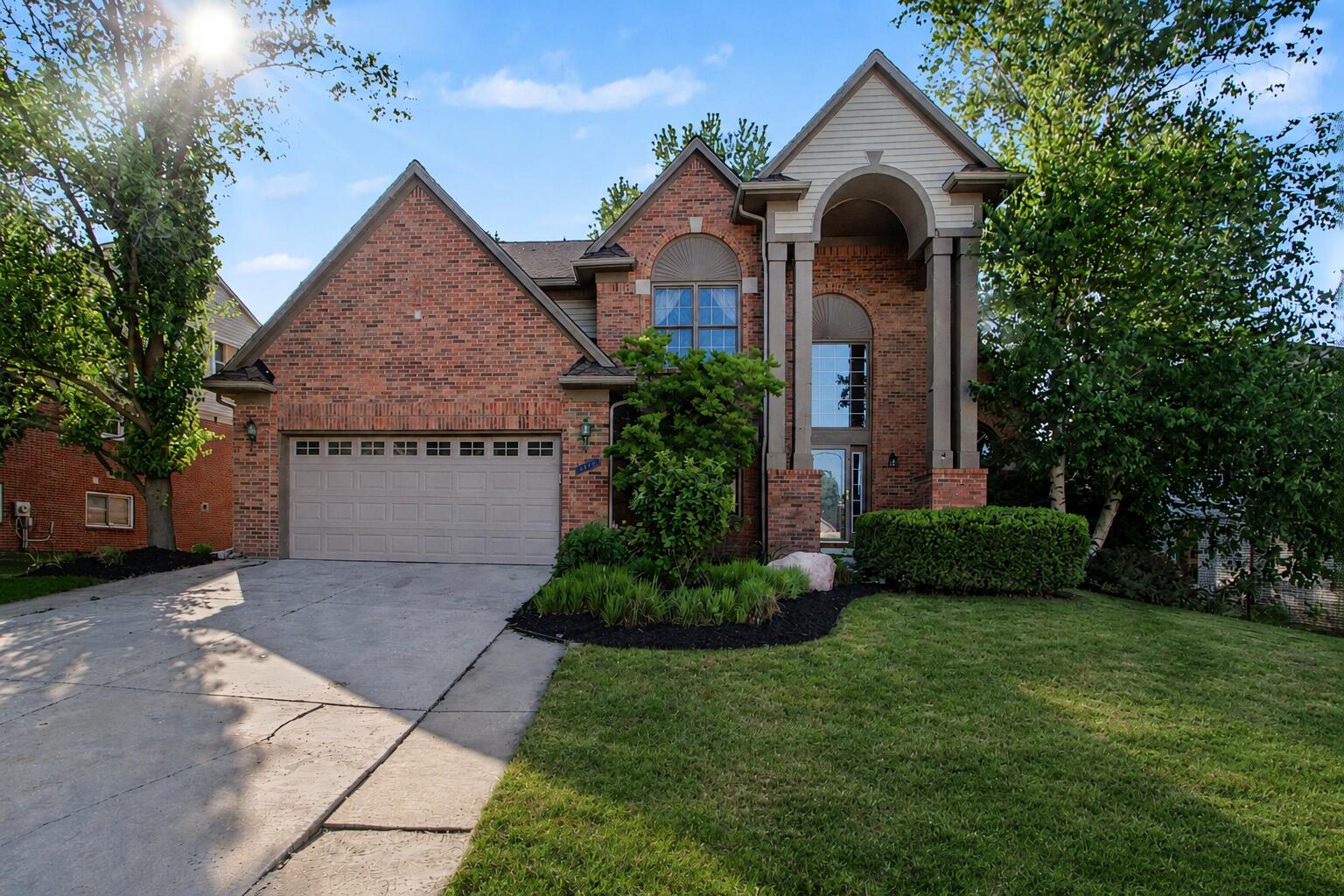 2877 Leslie Park Circle