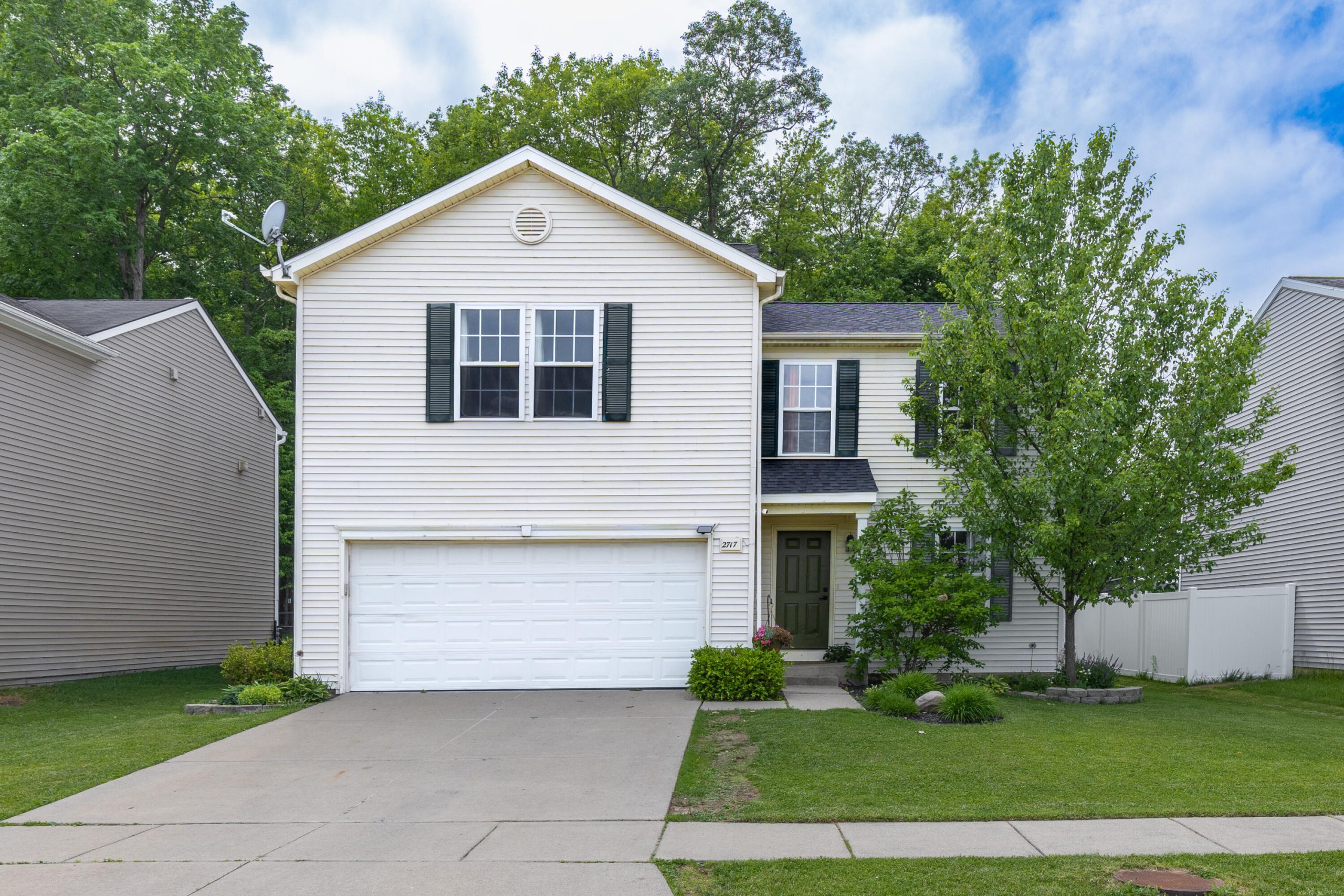 2717 Sycamore River Drive