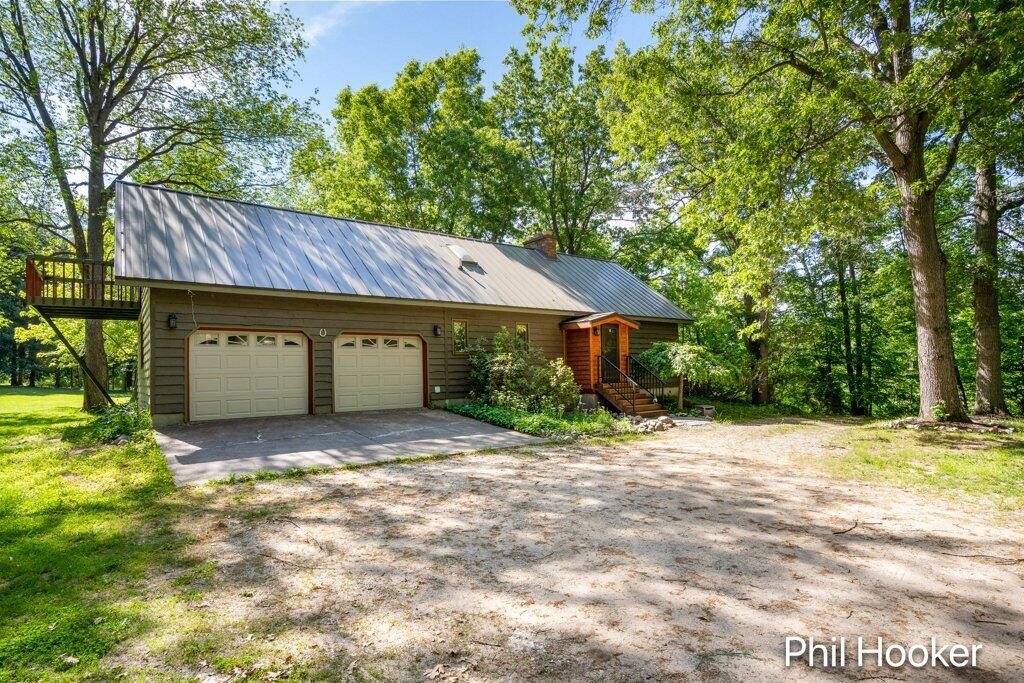 996 Prairie Creek Road
