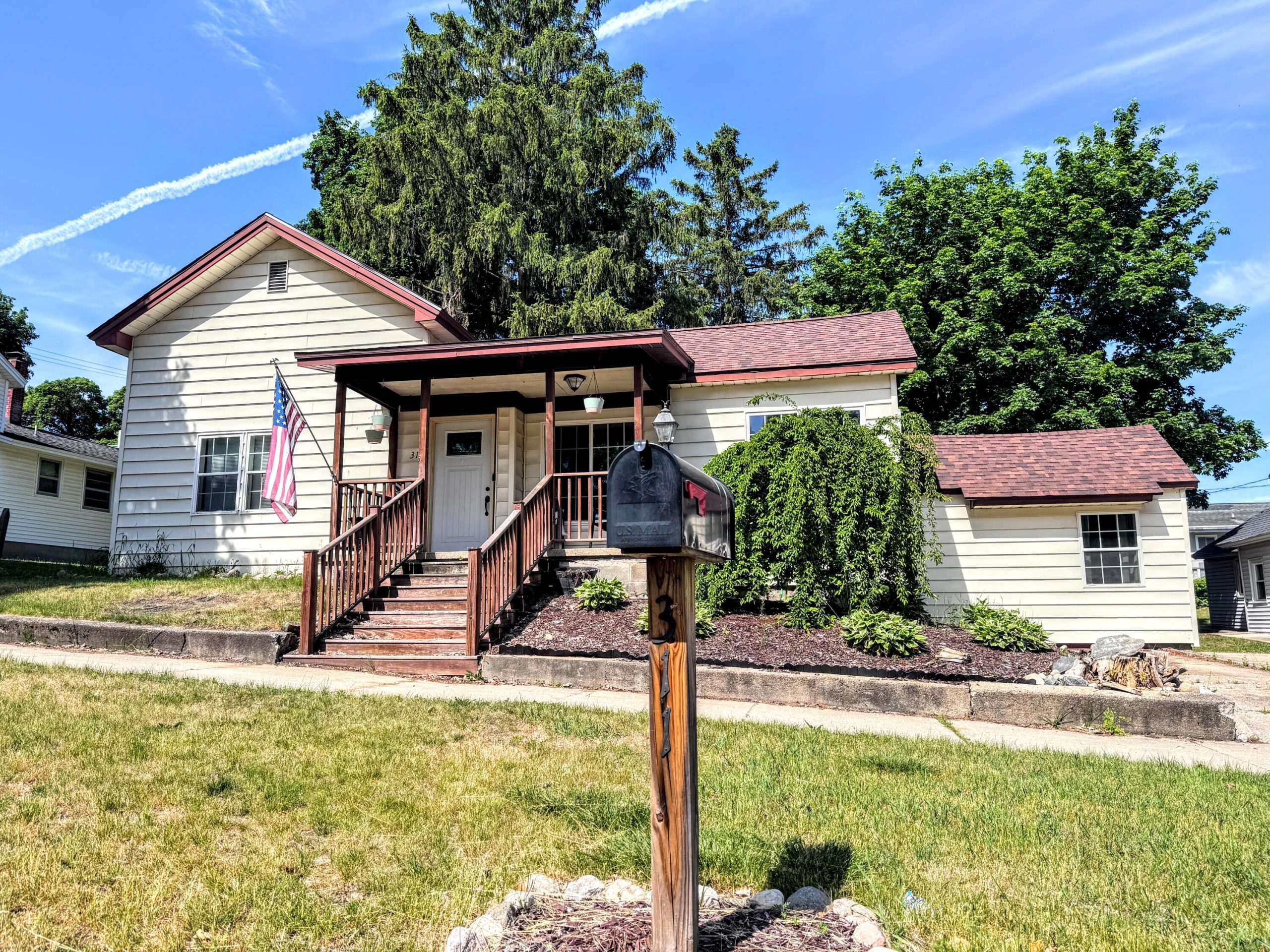 311 N Warren Avenue