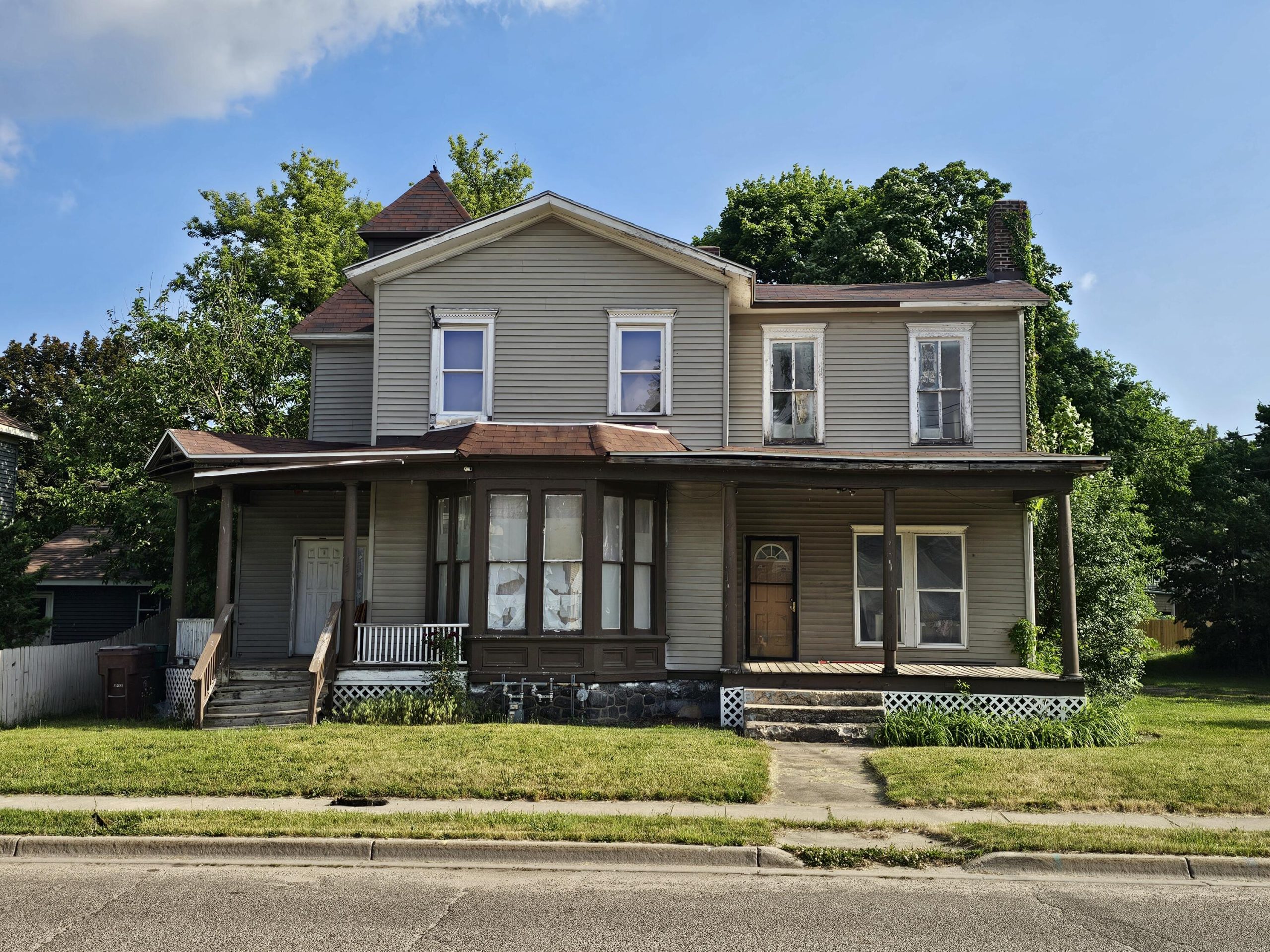 157 Calhoun Street