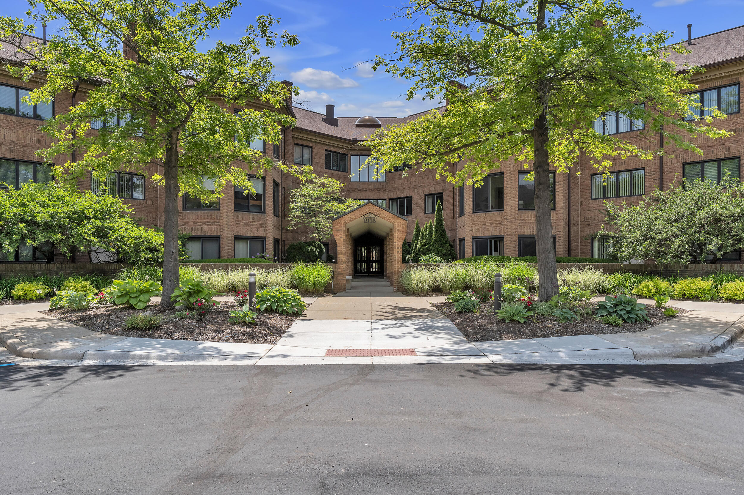 2115 Nature Cove Court Unit: 108