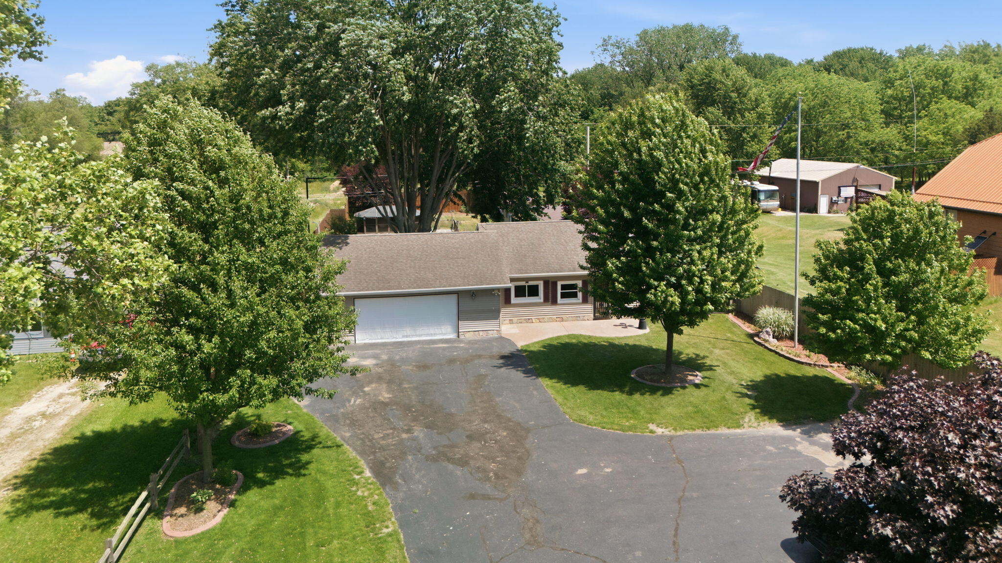 2743 N Michigan 140 Highway